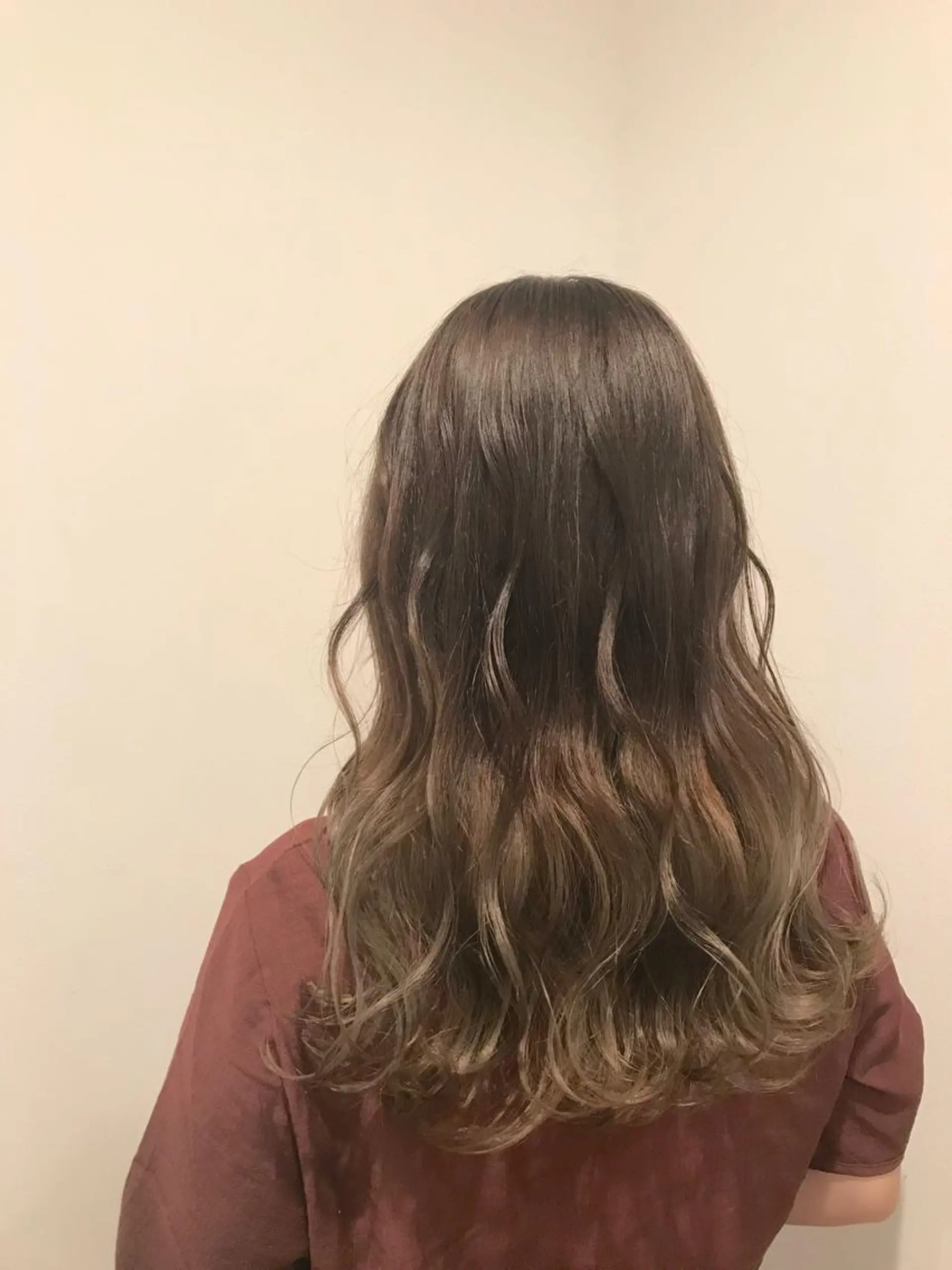 セミロング カラー ベージュカラー エリアNo.1カラー ⭐️hikaru⭐️のヘアスタイル