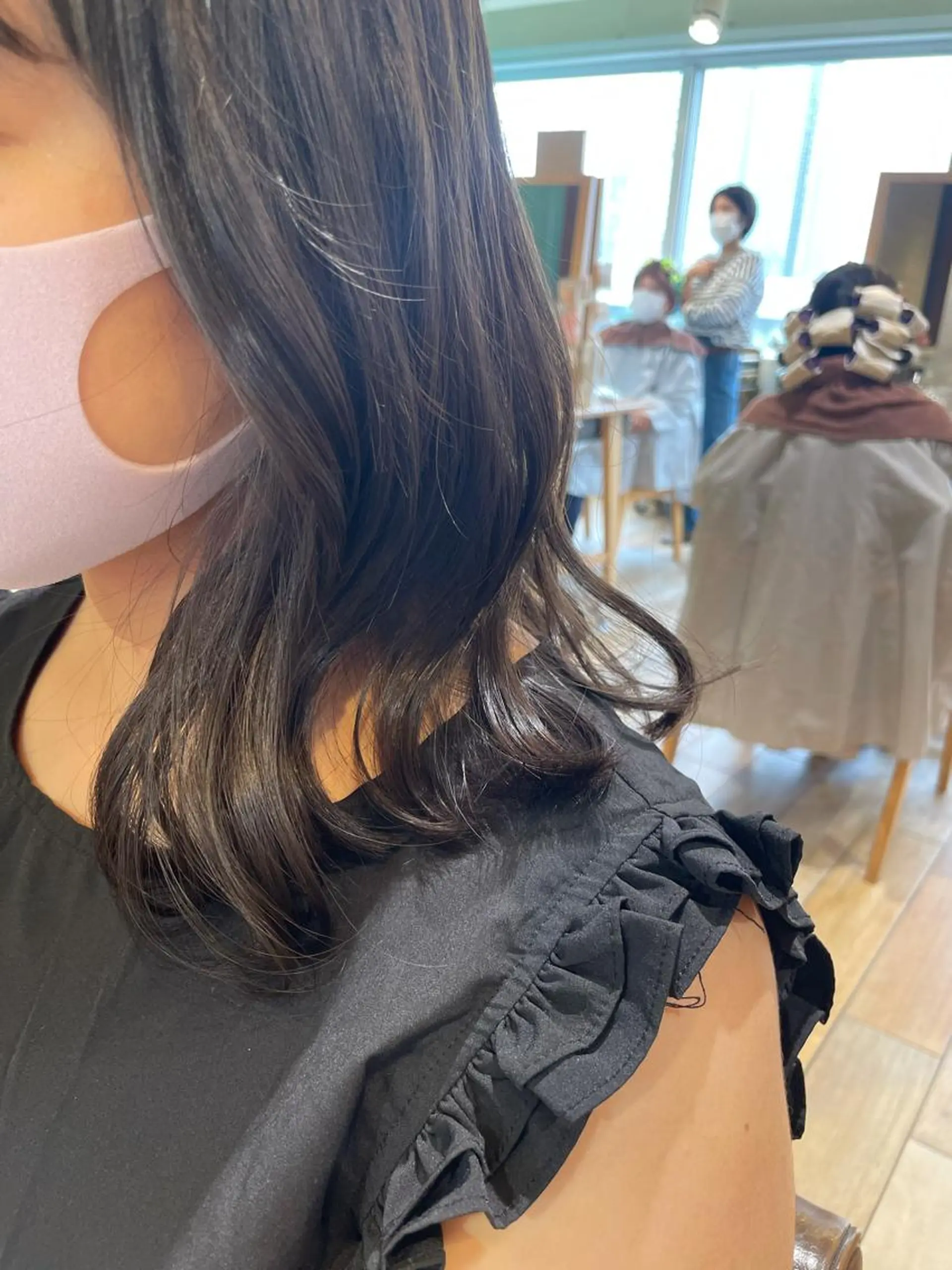 ミディアム カット ヘアカラー ヘッドスパ 石渡このみ 🍊レイヤーカットのヘアスタイル