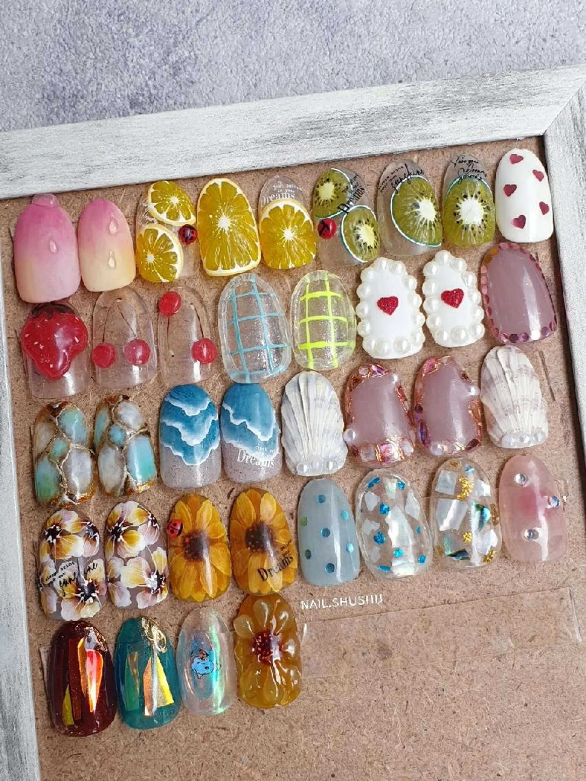 ネイル 韓国ネイル ニュアンスネイル シンプルネイル 夏ネイル 3dパーツ/流行り 👧shushu❤️のネイルデザイン