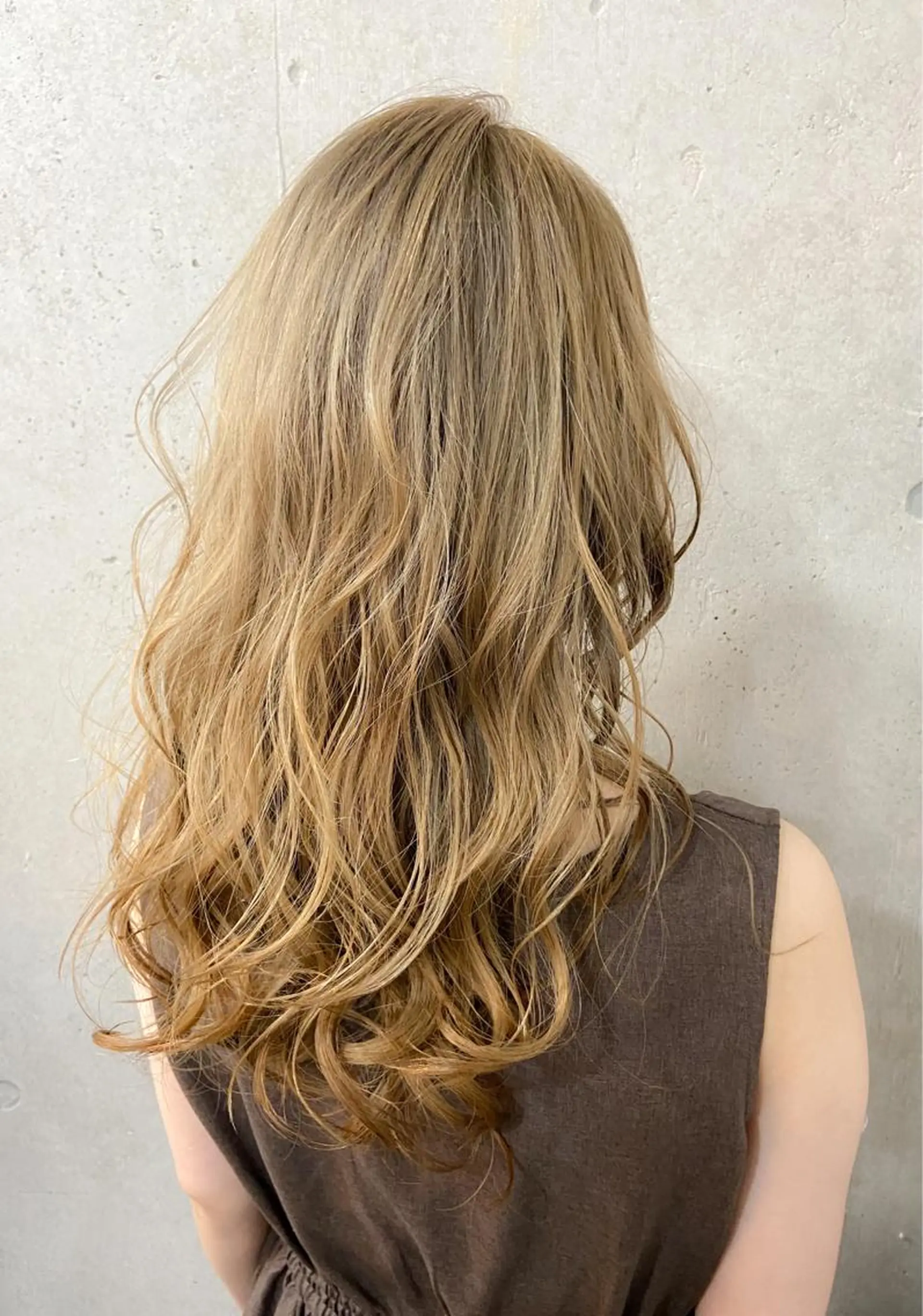 ロング カット パーマ トリートメント 川端 康介のヘアスタイル