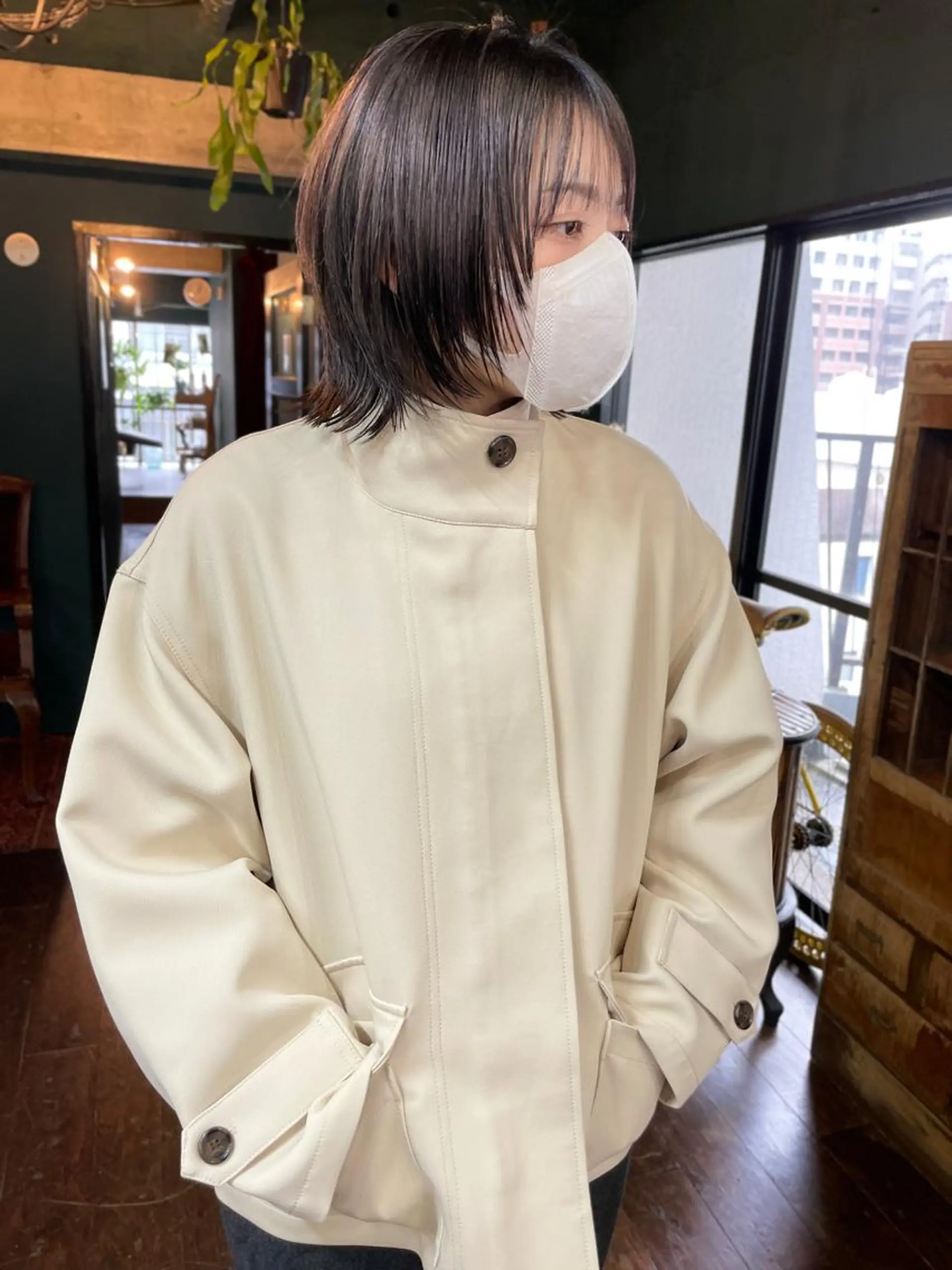 ミディアム ウルフカット vivre libreのヘアスタイル