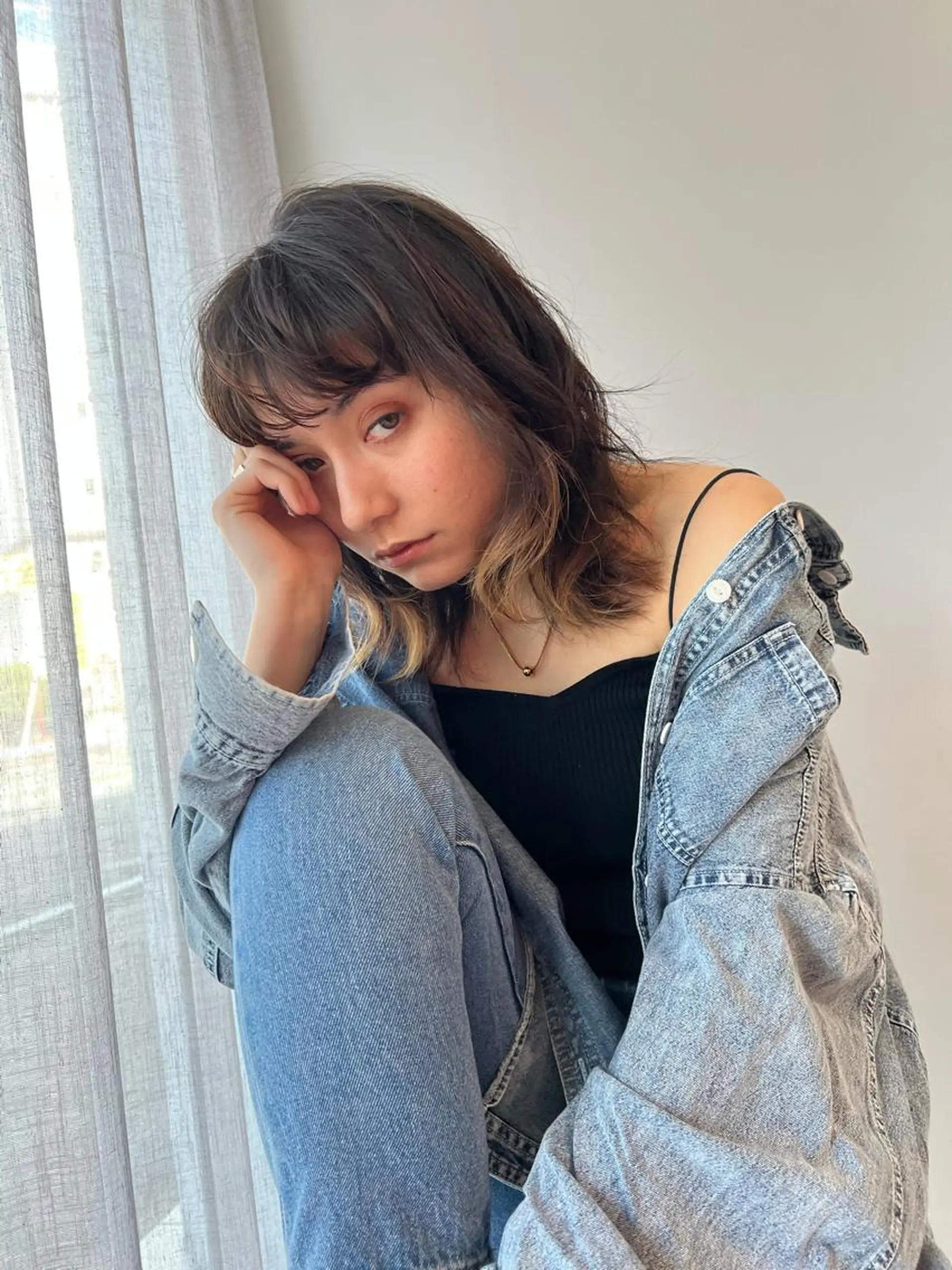 ミディアム 岸川 恭子のヘアスタイル