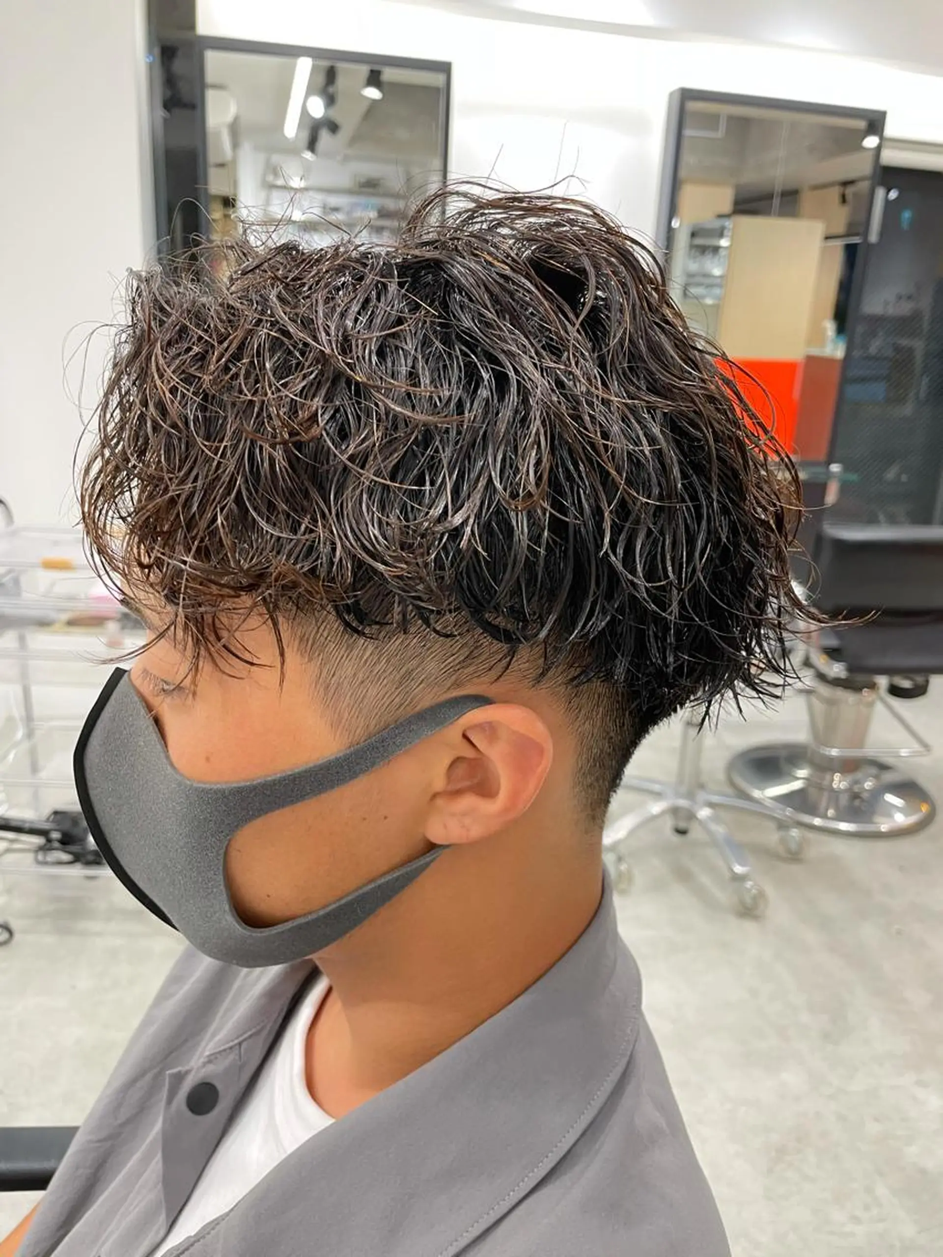 パーマ is by fifth所属・fifth 山中達也のヘアスタイル