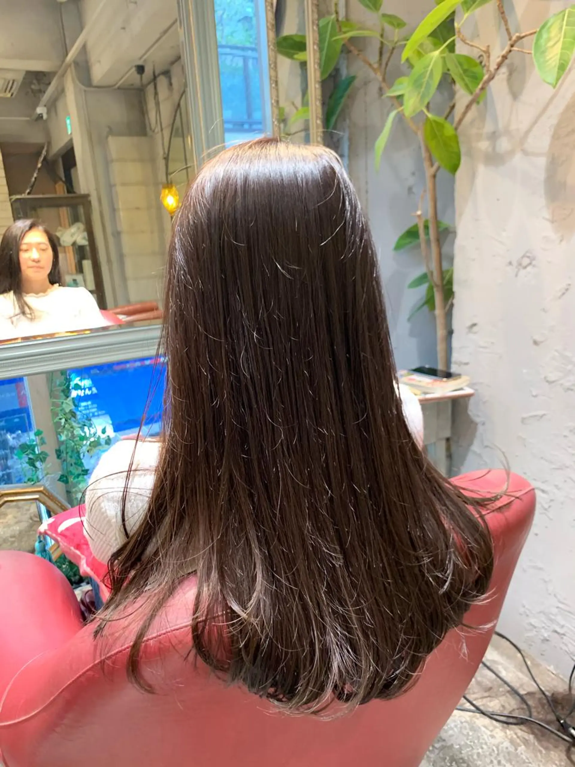 ロング カラー ブルーカラー ブルージュ グラデーションカラー カット トリートメント ハイライト／レイヤー 木下翔太のヘアスタイル