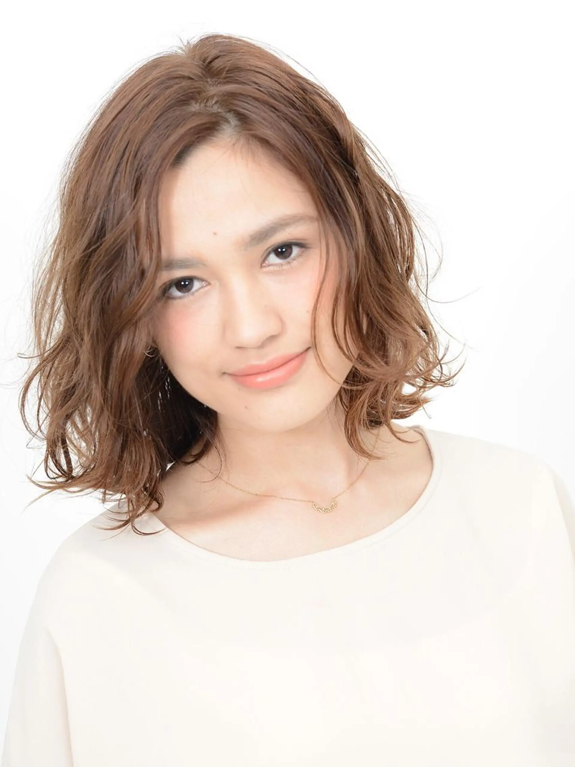 ミディアム カラー パーマ ショート/ボブ オオタダイスケのヘアスタイル