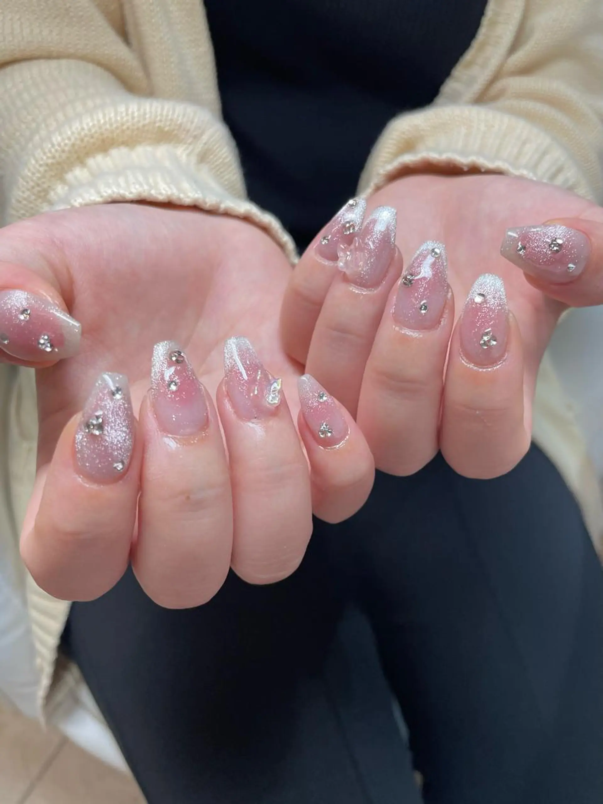 ネイル ハンドネイル フットネイル with hues所属・with hues AYAのネイルデザイン