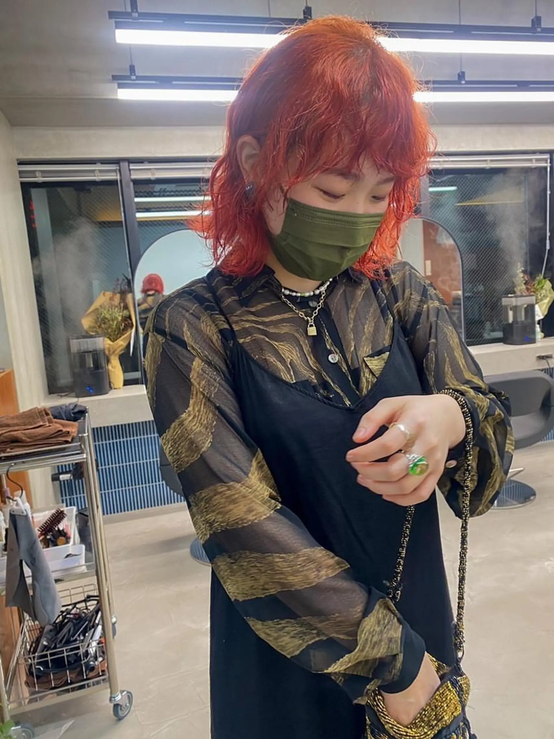 ミディアム カラー オレンジ ボブ ブリーチ/miinaのヘアスタイル