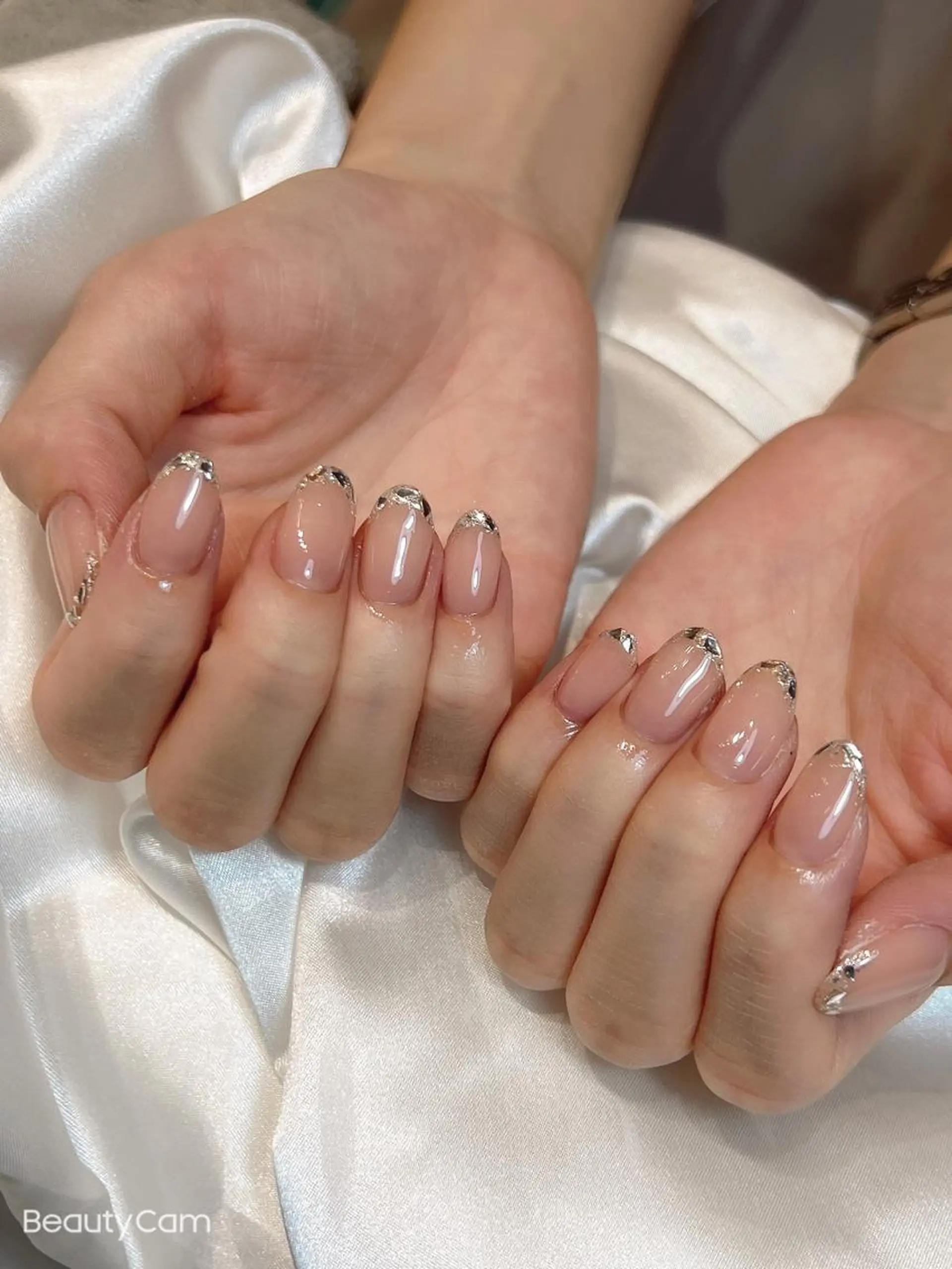 ネイル フレンチネイル ガラスフレンチ 持ち込み ハンドネイル bijou nails　蓮のネイルデザイン