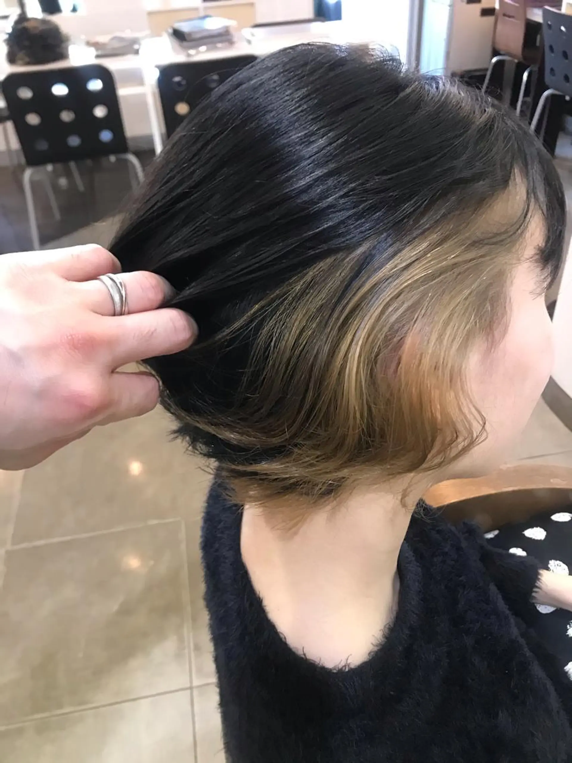 ショート カラー ヘアアレンジ インナーカラー 烏山 達也のヘアスタイル