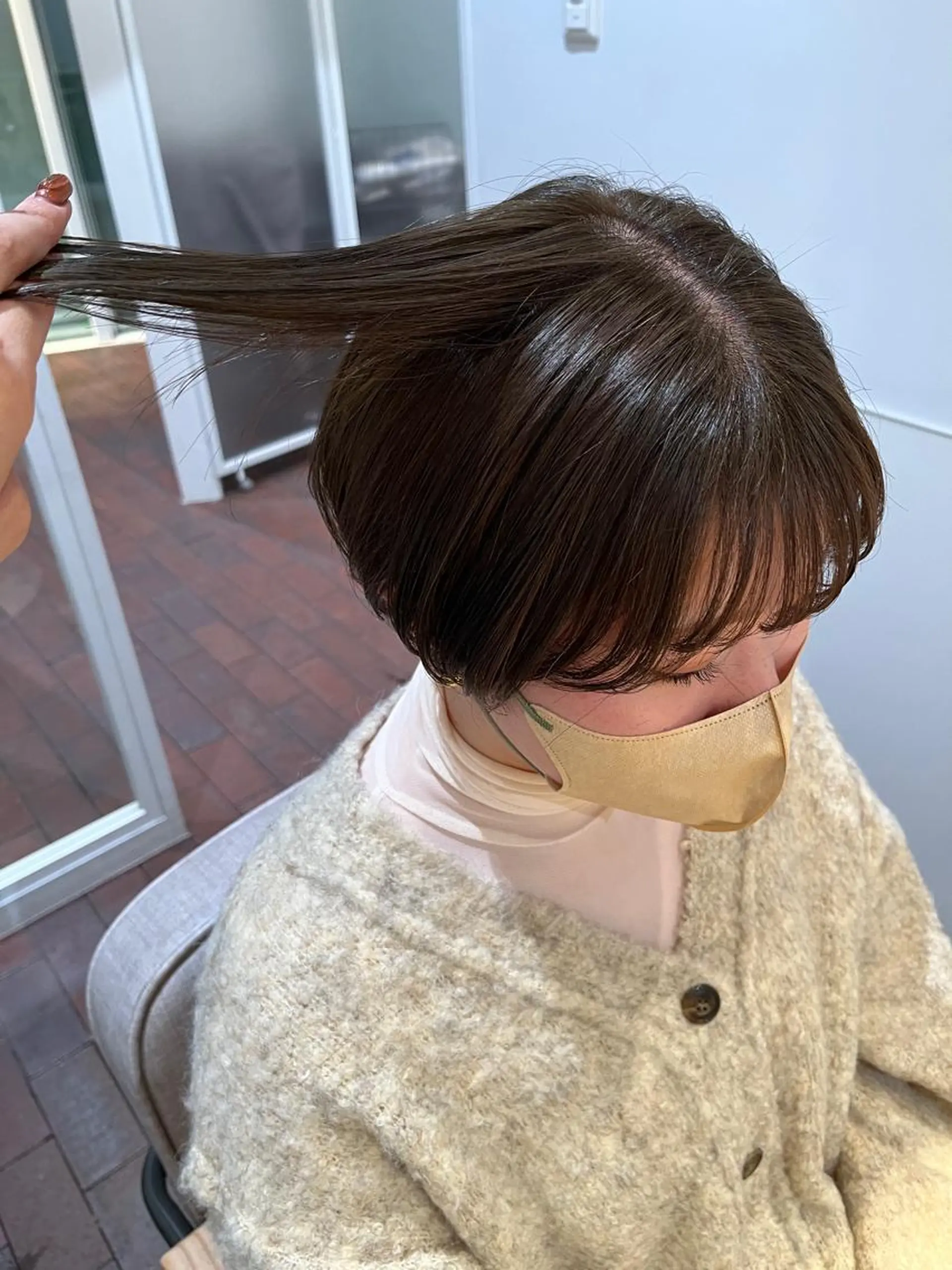ショート カラー カット ヘアカラー トリートメント 片岡 由依のヘアスタイル