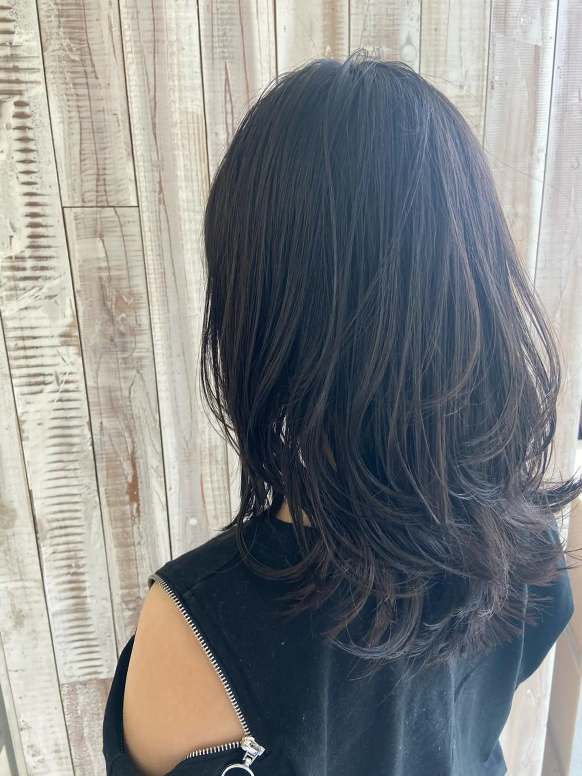 セミロング ウルフカット ベージュカラー/ いぢちるみのヘアスタイル