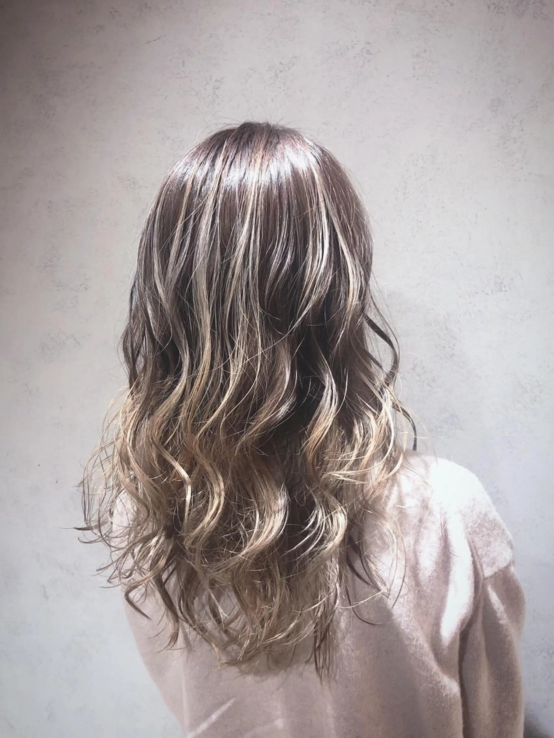 ロング ハイライト レイヤーカット カット パーマ REVE美容室 REVEマツエクのヘアスタイル