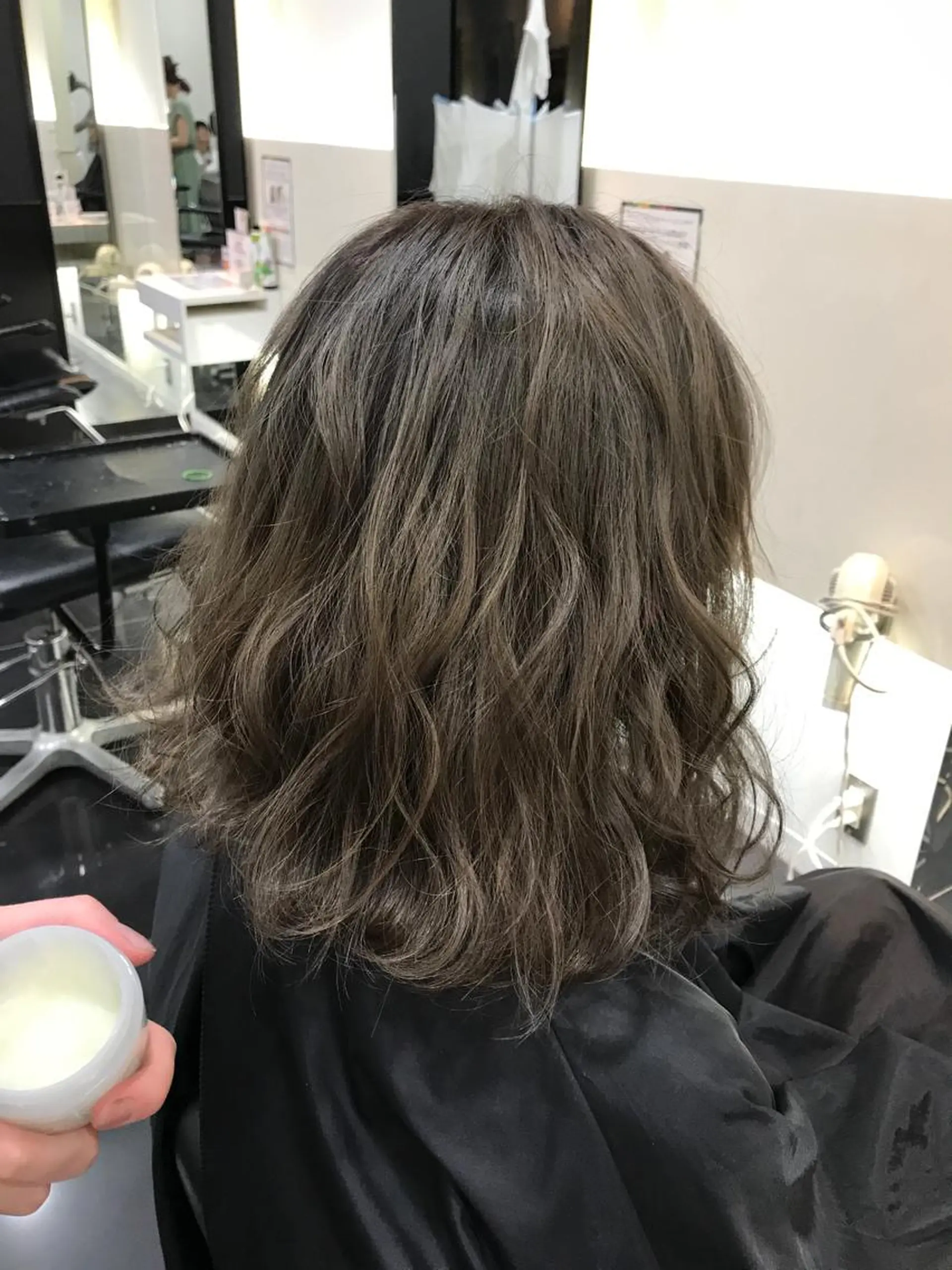 ロング カラー 関口 友行のヘアスタイル