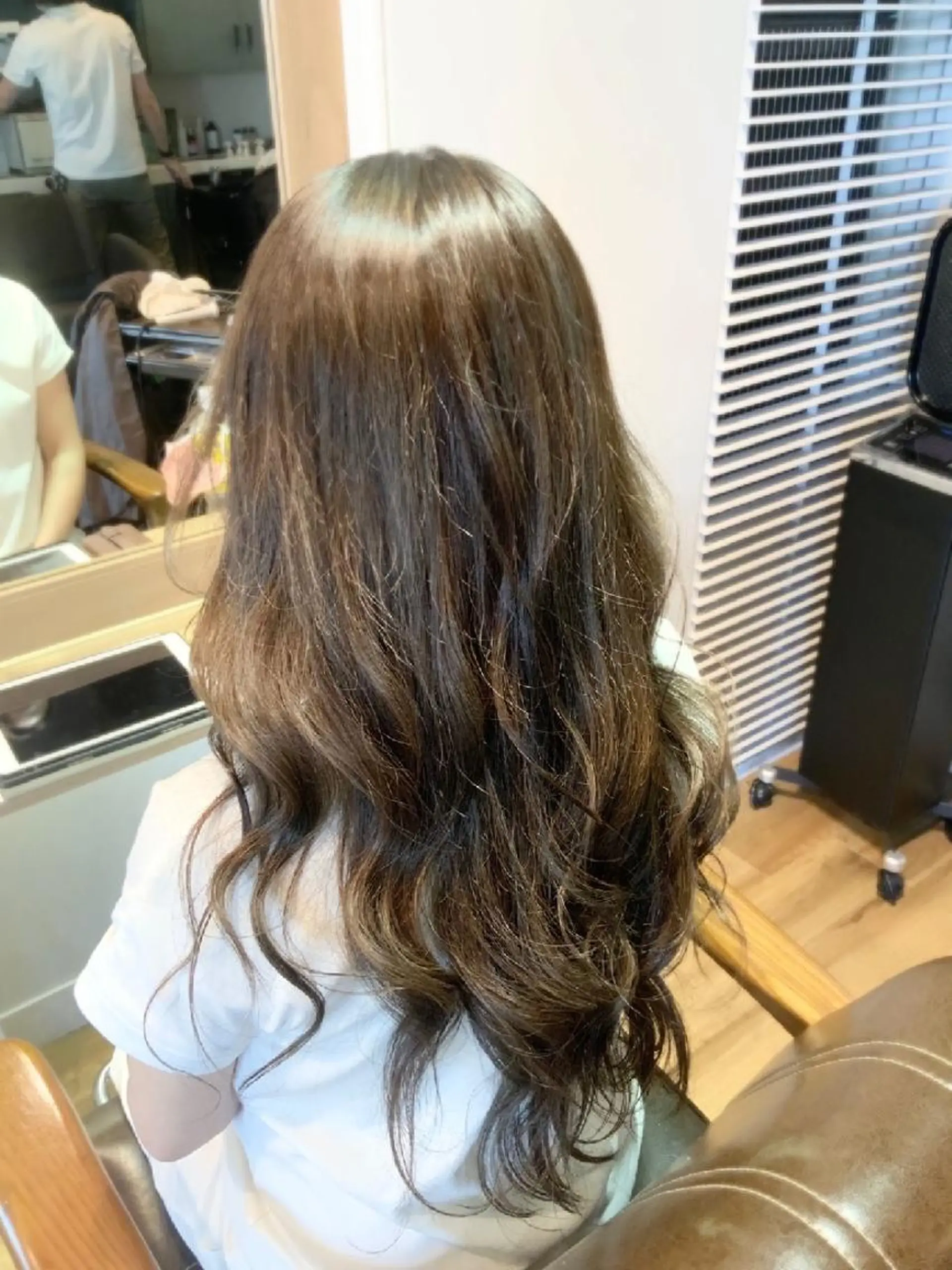 カラー ハイライトカラー ヘアカラー トリートメント 堀 望美のヘアスタイル