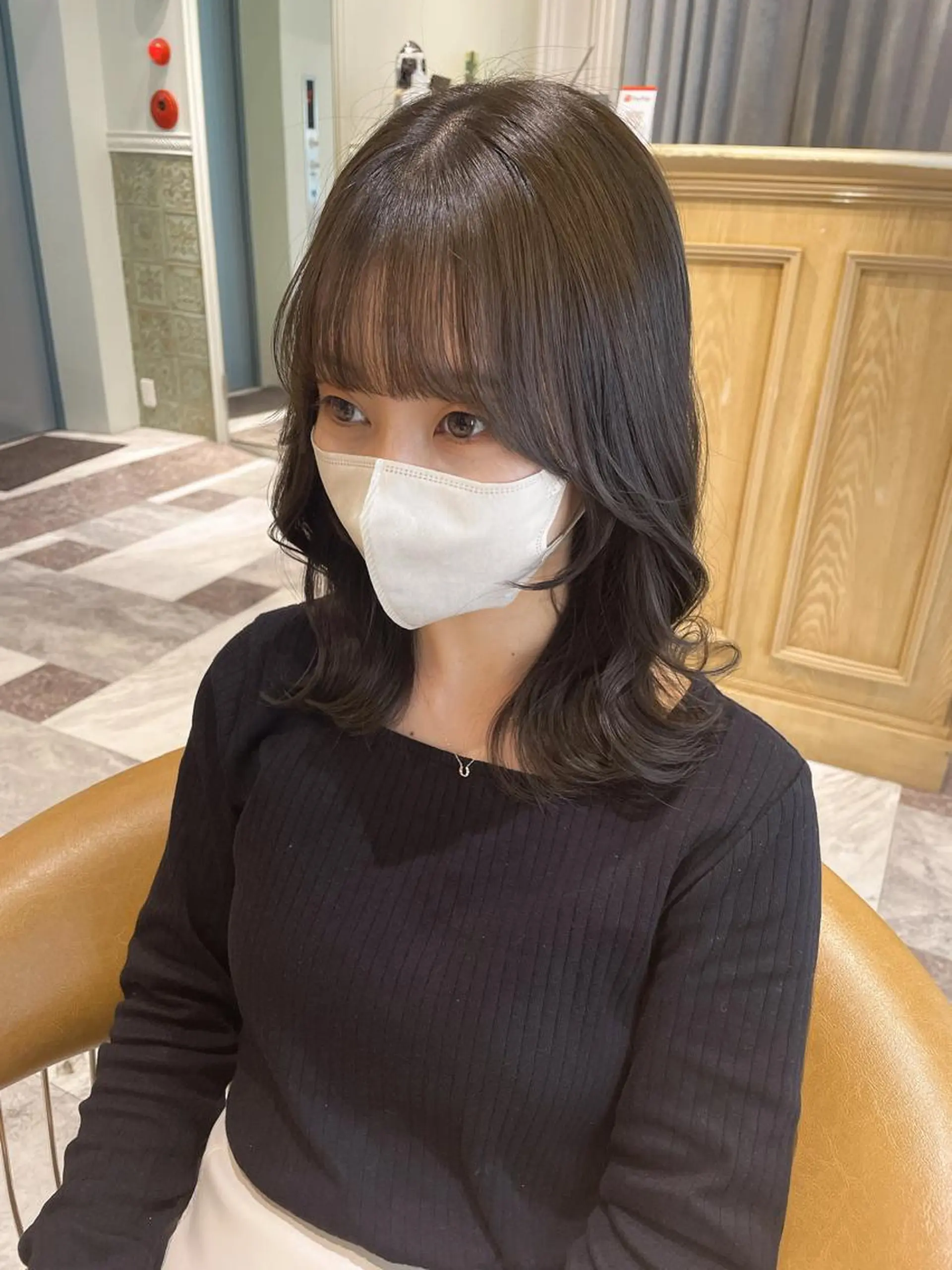 ミディアム カラー ベージュカラー 黒髪 ブリーチ ブルーカラー ブルーブラック カット ヘアカラー トリートメント 木屋元一/透明感 /前髪/ショートボブのヘアスタイル