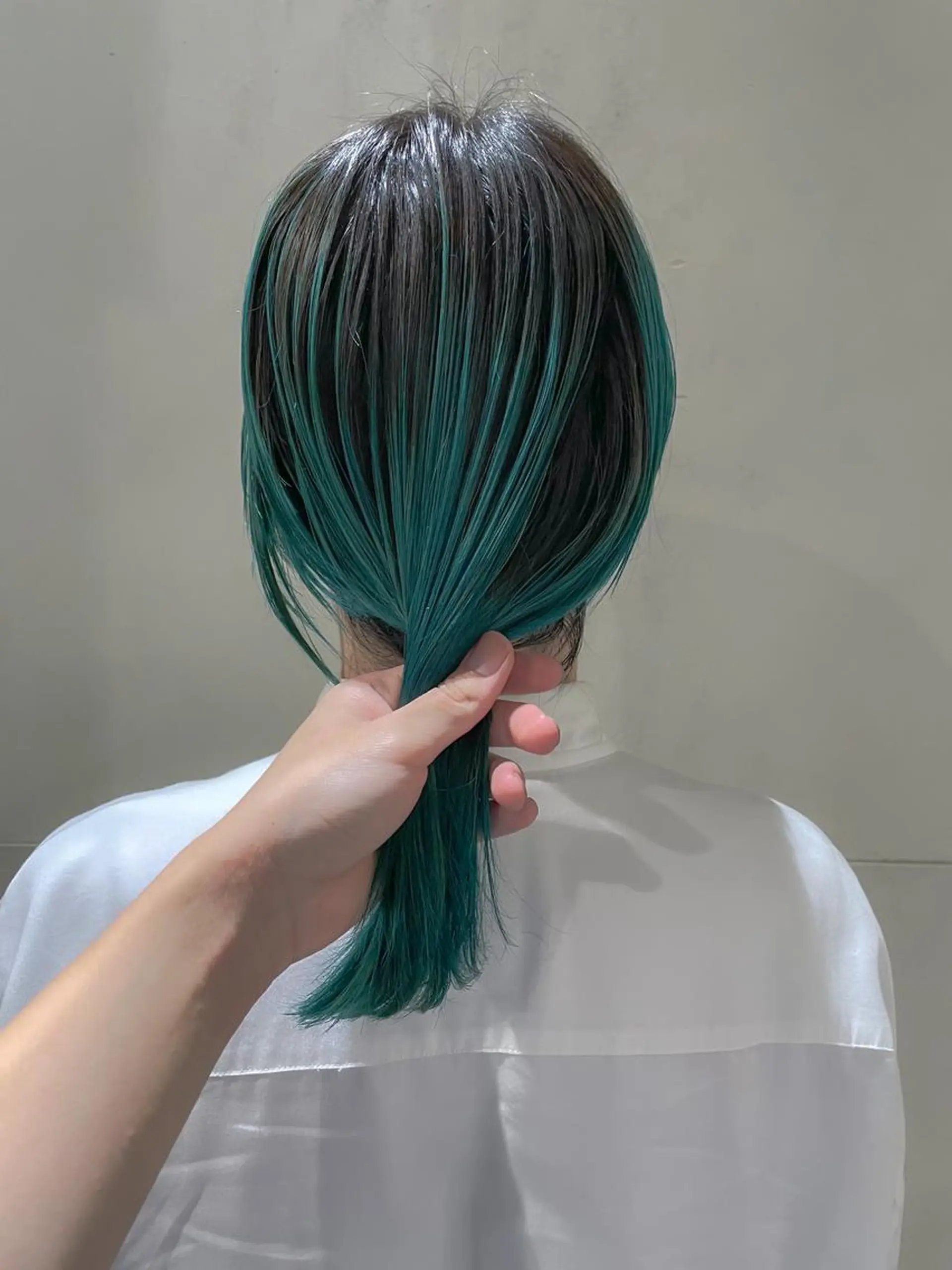 ミディアム スギヤマ ショウゴのヘアスタイル