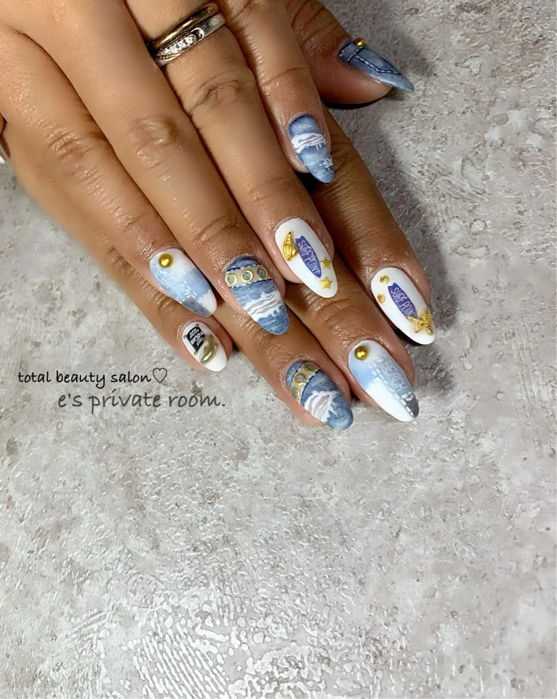 ネイル LAVISH nail salonのネイルデザイン