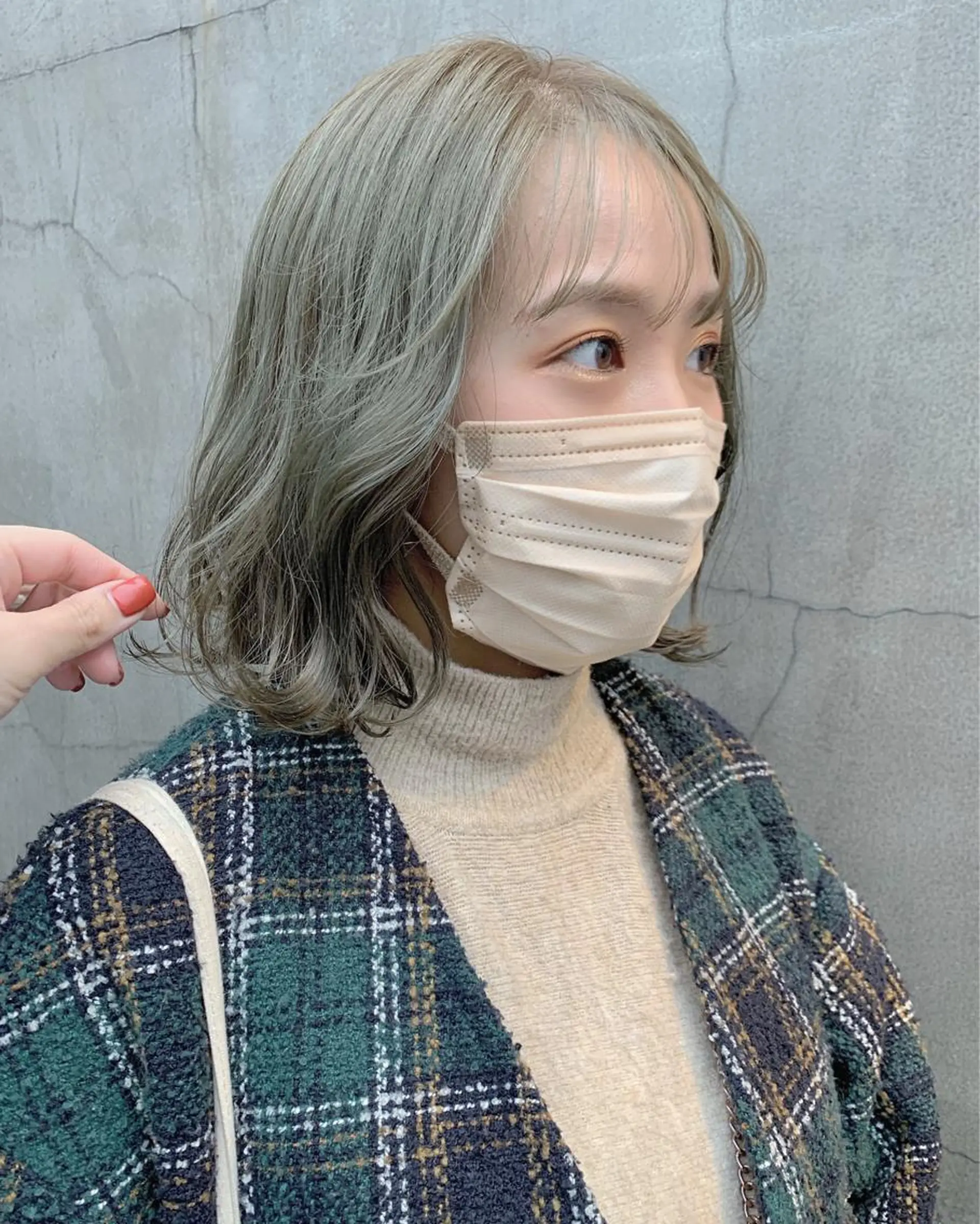 ミディアム カラー ブリーチ ブリーチなしカラー オリーブカラー 圧倒的デザイン力 店長🎨RENAのヘアスタイル