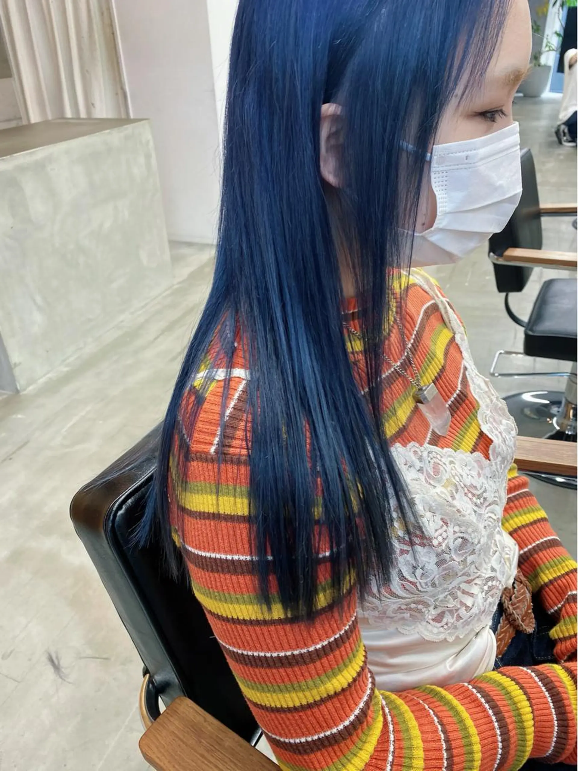 ロング カラー ヘアアレンジ ブリーチ ブルーカラー ネイビーカラー son hair HIROEのヘアスタイル