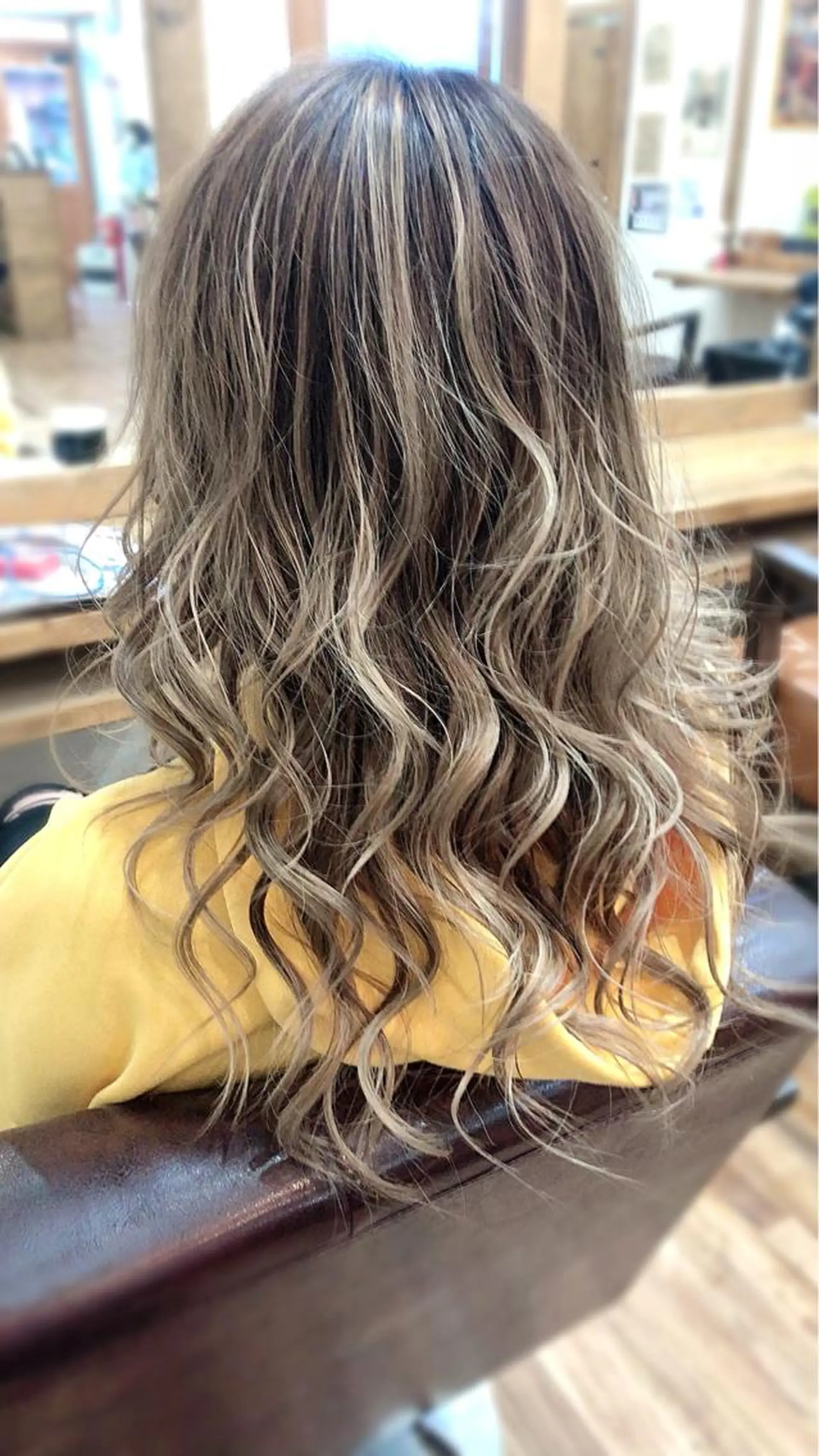 セミロング ハイライト 🔥メンズ特化美容師 NAOTO🔥のヘアスタイル