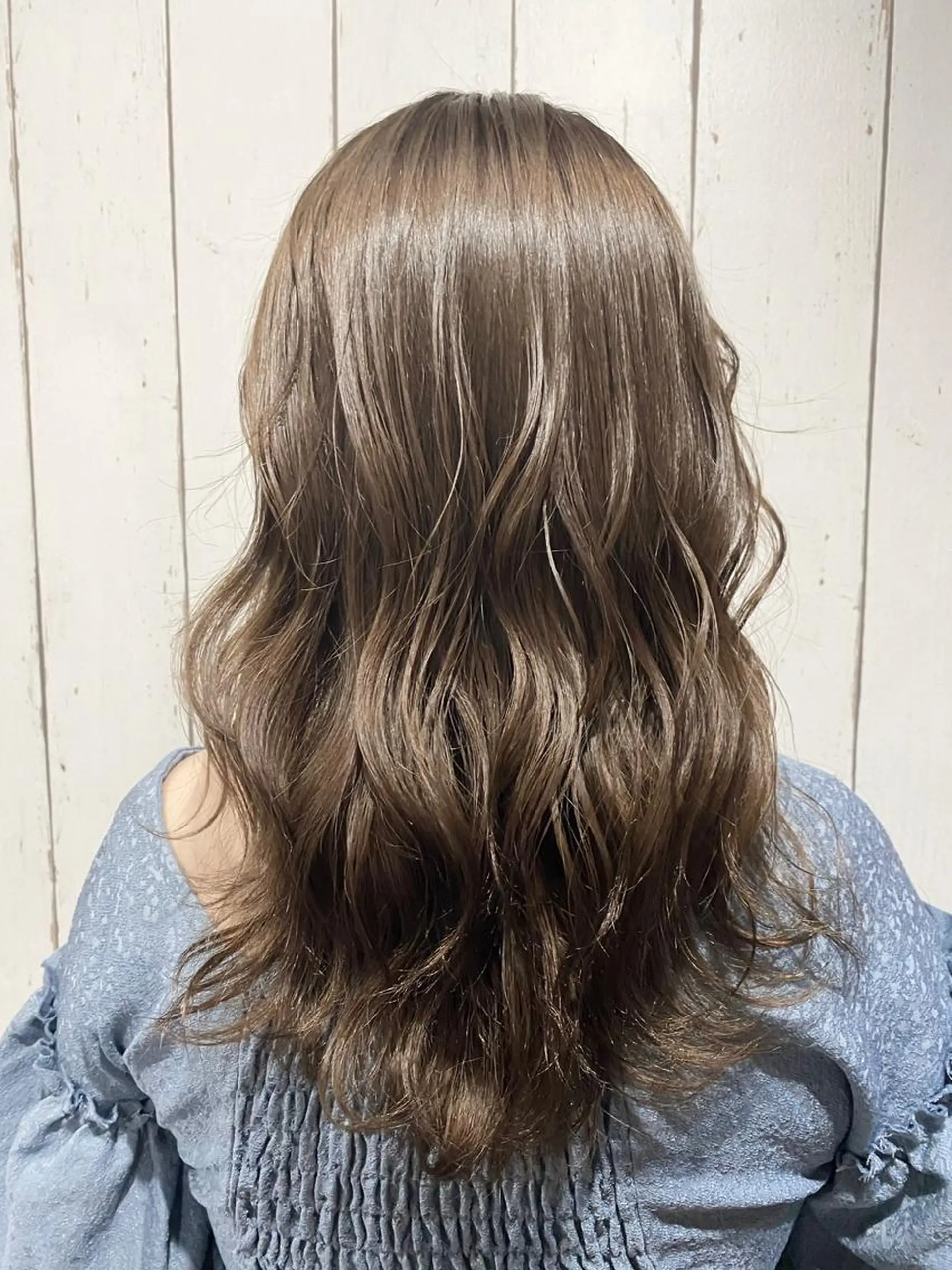 ロング カラー パーマ ヘアアレンジ アッシュ バレイヤージュ ベージュカラー ブリーチ 透明感カラー 👑指名率No.1 👑坂口飛翔のヘアスタイル