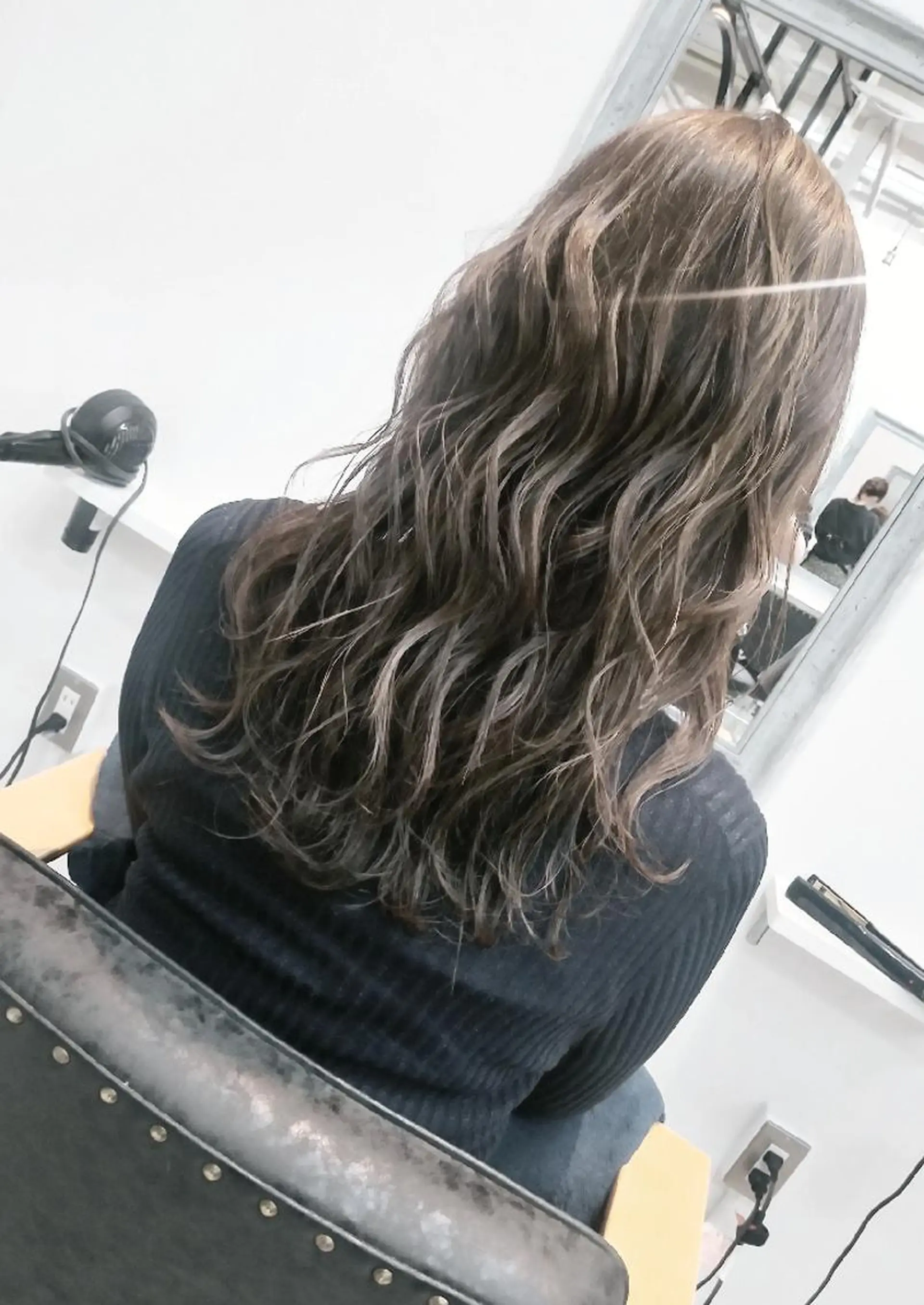 ロング カラー ハイライトカラー 外国人風カラー ハイライト 大場 友稀のヘアスタイル