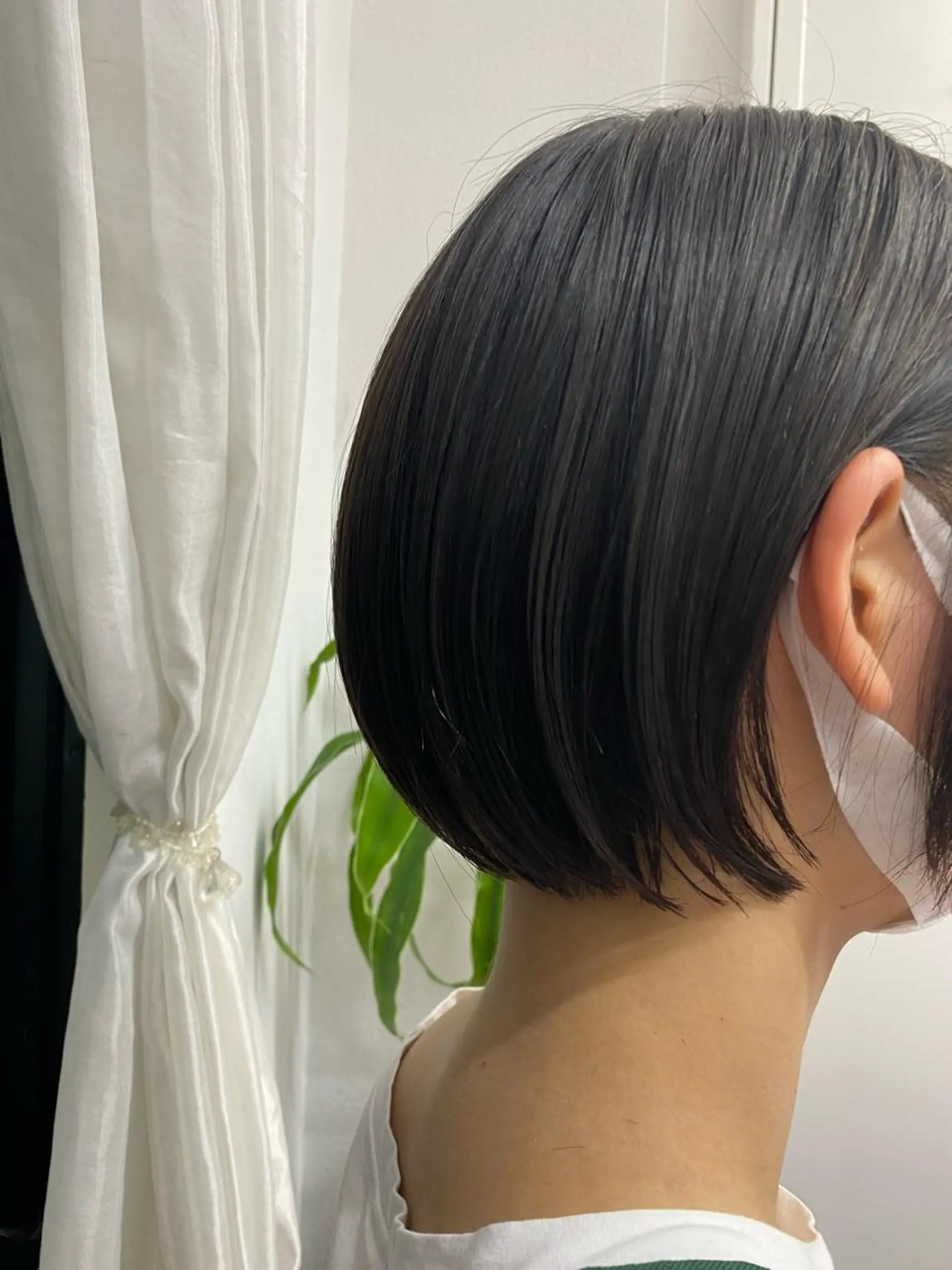 ショート ケアストレート ハナシロミサキのヘアスタイル