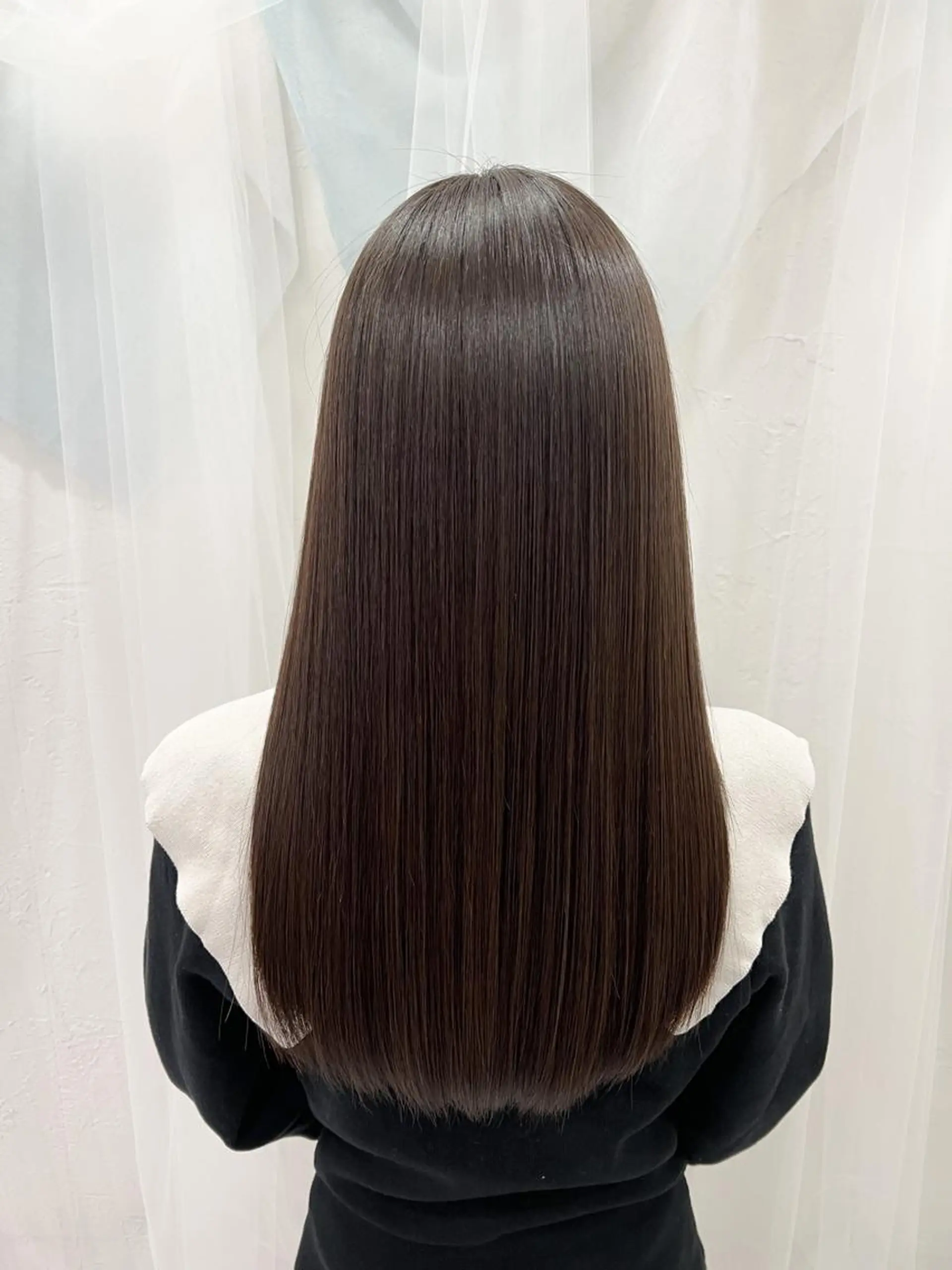 ロング SHIN/レイヤー カット×クロスパーマのヘアスタイル