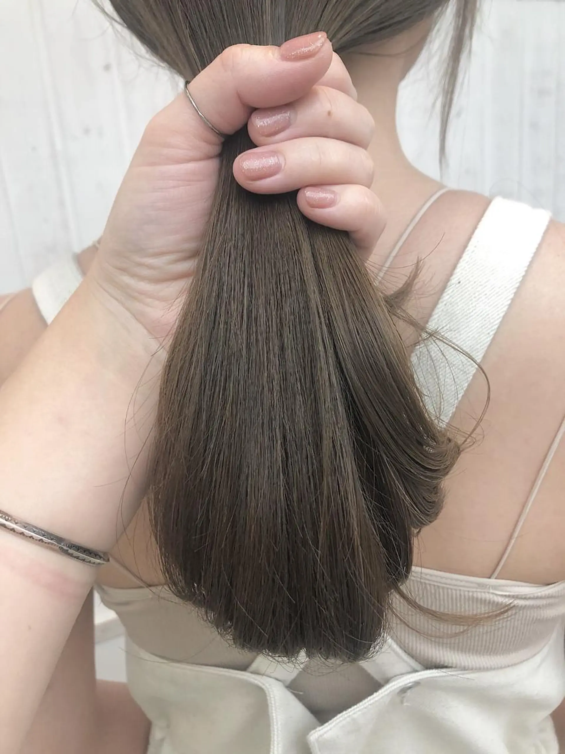 セミロング カラー ブリーチ ケアブリーチ ダブルカラー イヤリングカラー ハイライトカラー newi hauoli札幌駅前のヘアスタイル