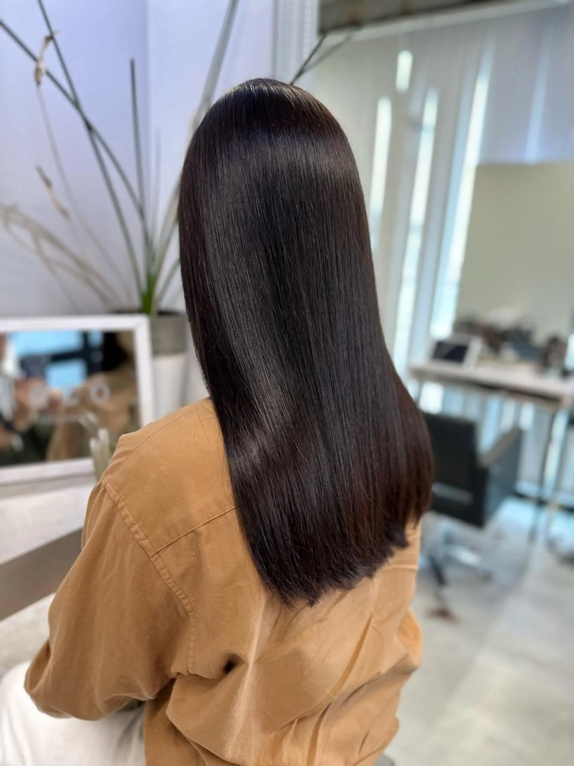 ロング カット ヘアカラー 縮毛矯正 トリートメント JYO 髪質改善専門家のヘアスタイル