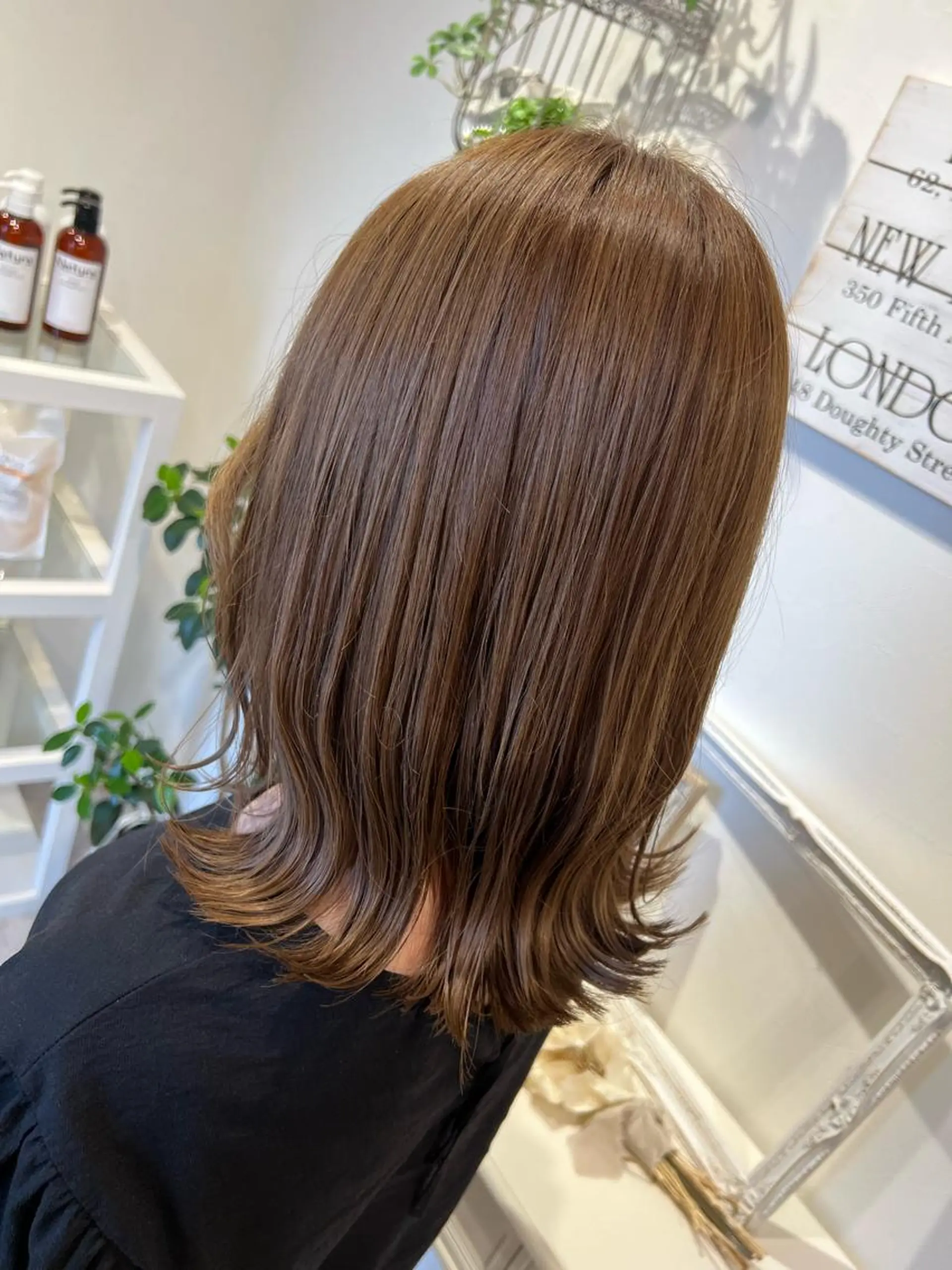 セミロング カット ヘアカラー トリートメント 井上 美春のヘアスタイル