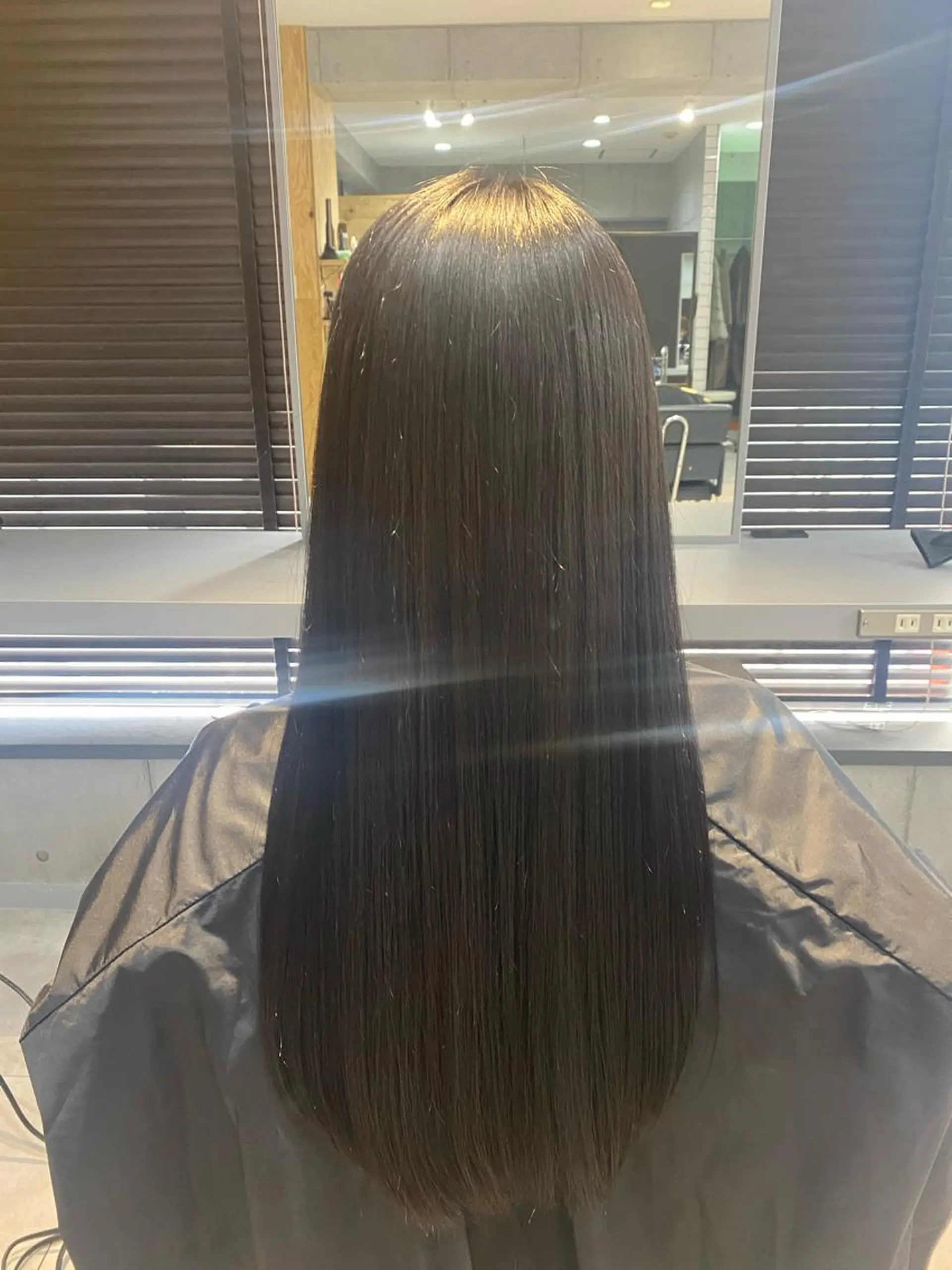 セミロング newi WASHIOのヘアスタイル
