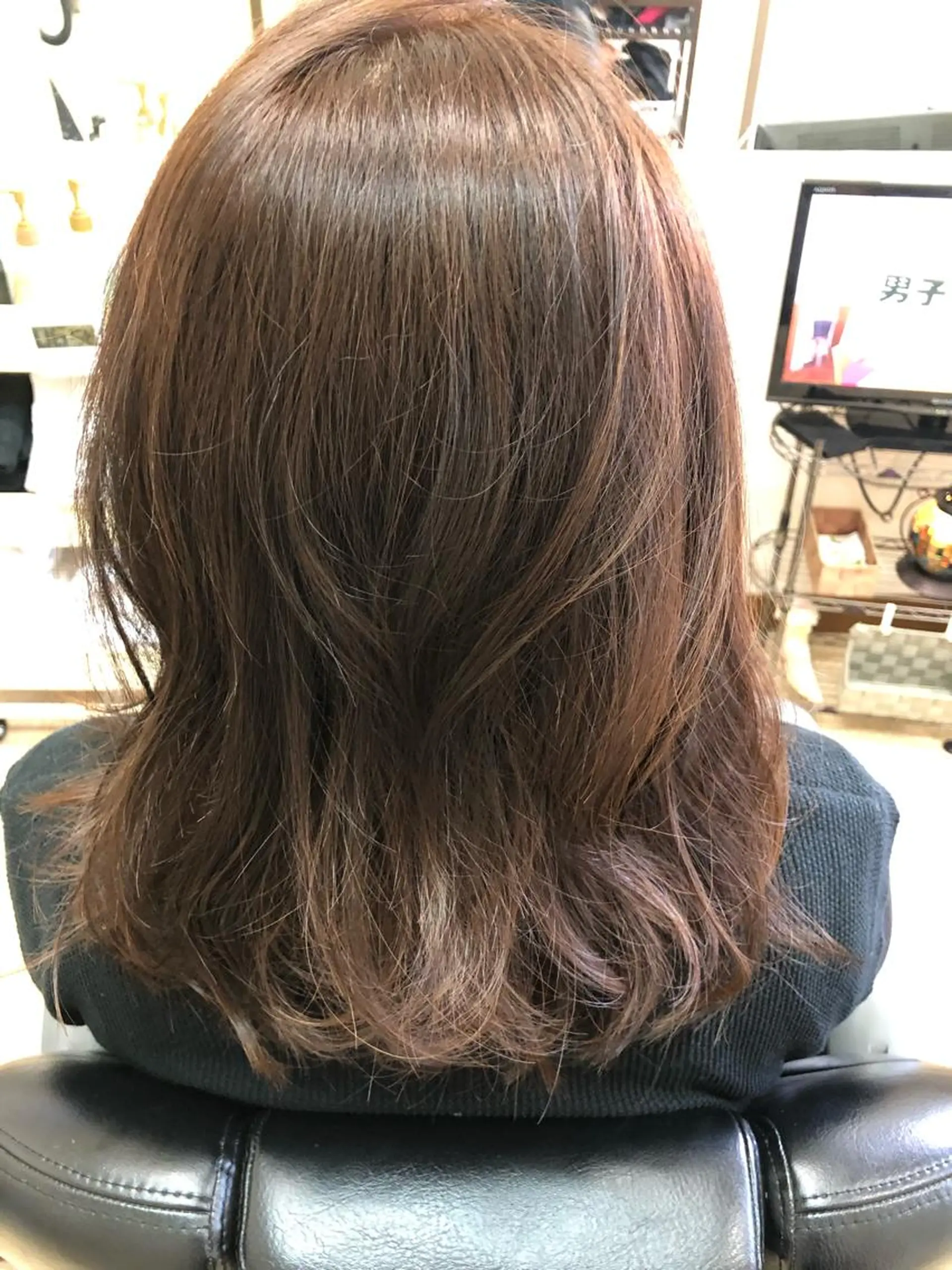 ミディアム カラー 石塚 浩のヘアスタイル