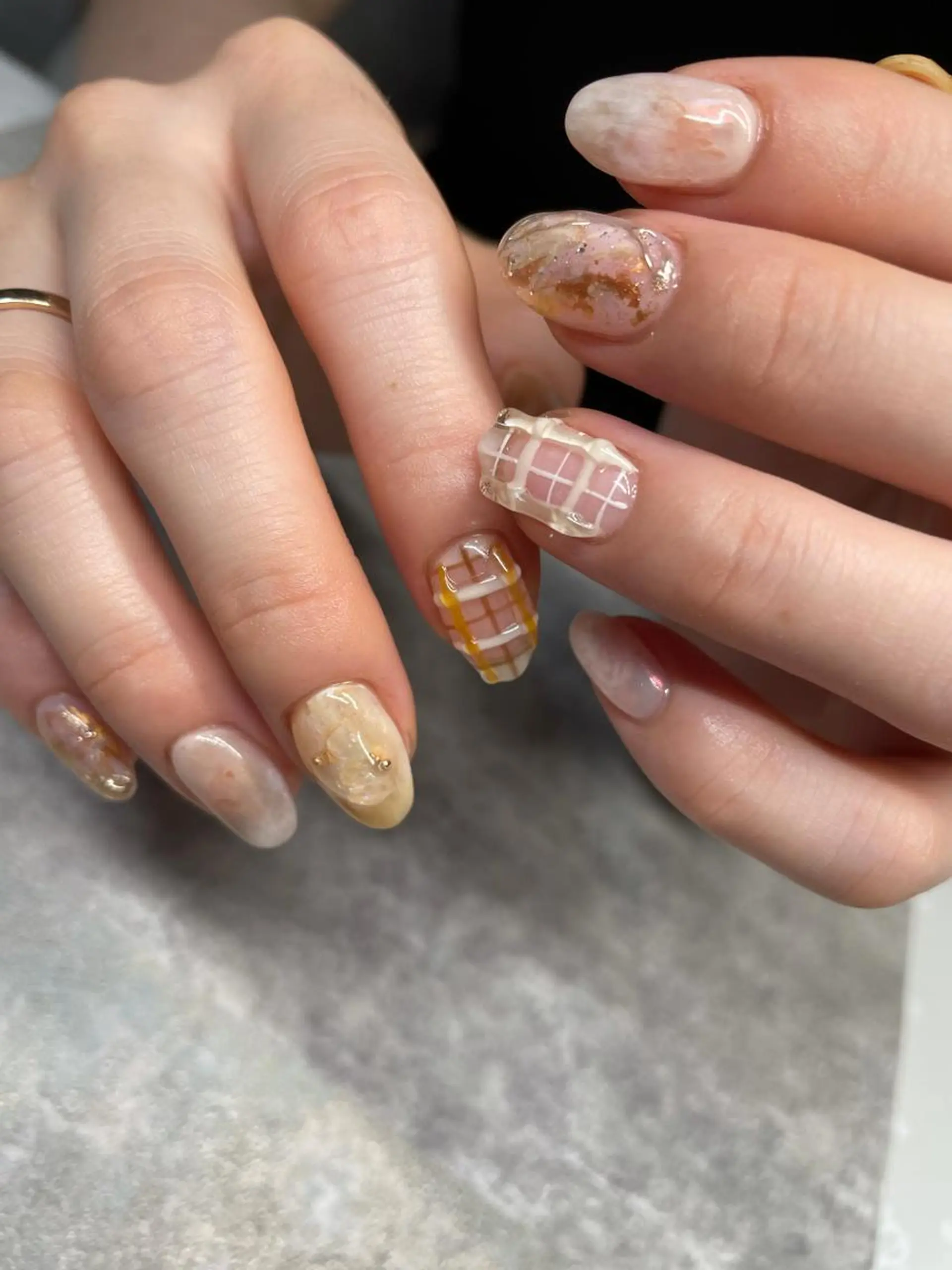 ロング カラー ヘアアレンジ キッズ ネイル マツエク・マツパ 福田 加奈のネイルデザイン