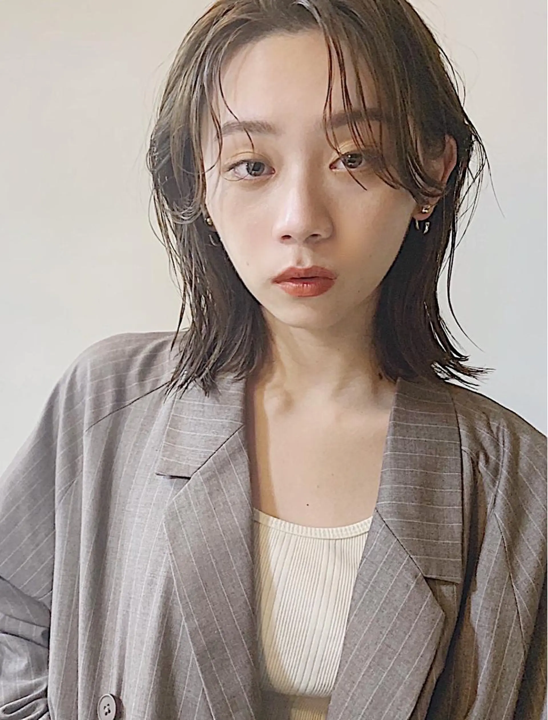 ミディアム カラー 切りっぱなしボブ ショートボブ ミディアムパーマ 黒髪 透明感カラー kith.所属・ケアカラー×髪質改善 🌙OKUBO🌙のヘアスタイル