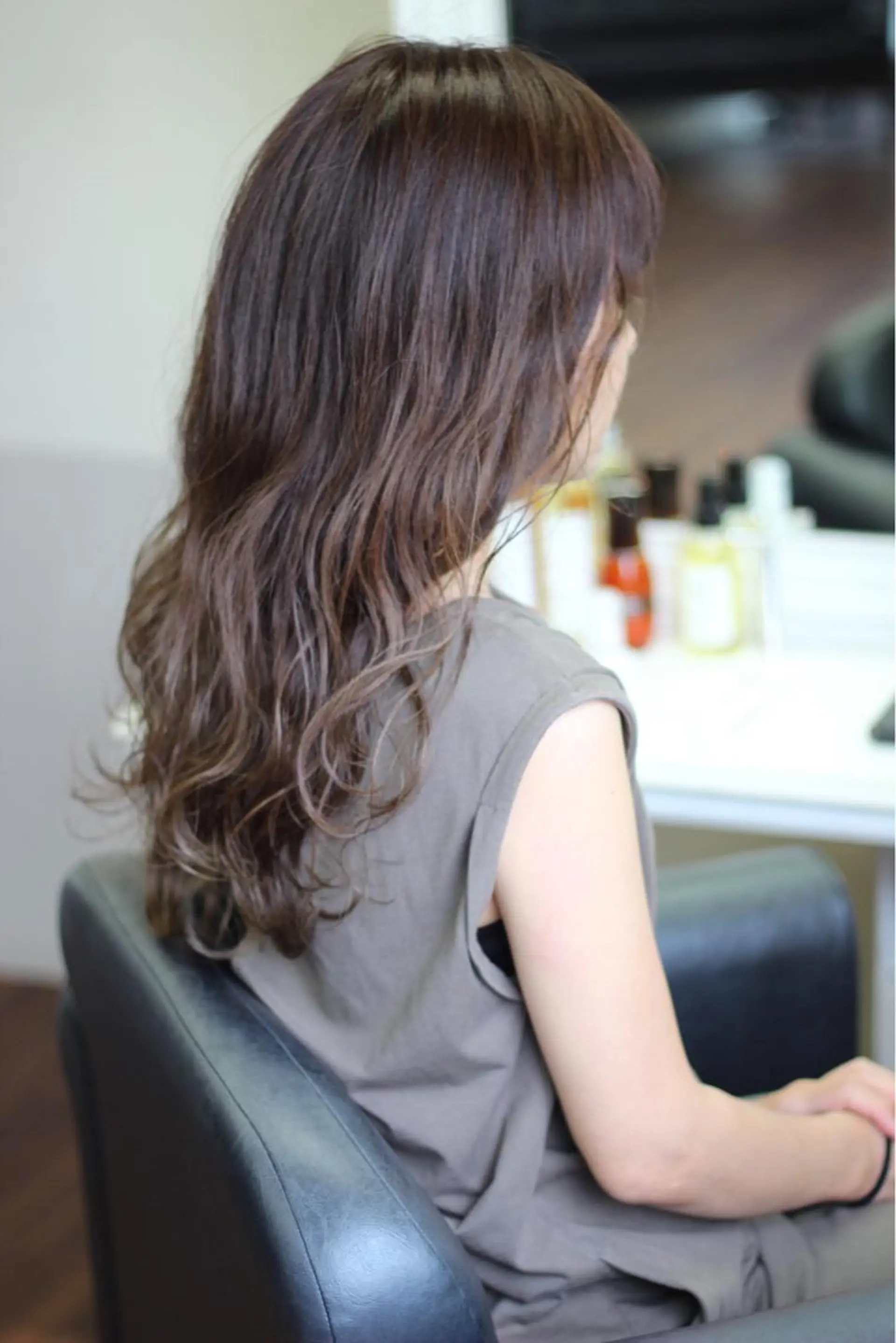 ロング カラー ハイライトカラー 外国人風カラー ハイライト カット ヘアカラー トリートメント 成松 勇治のヘアスタイル