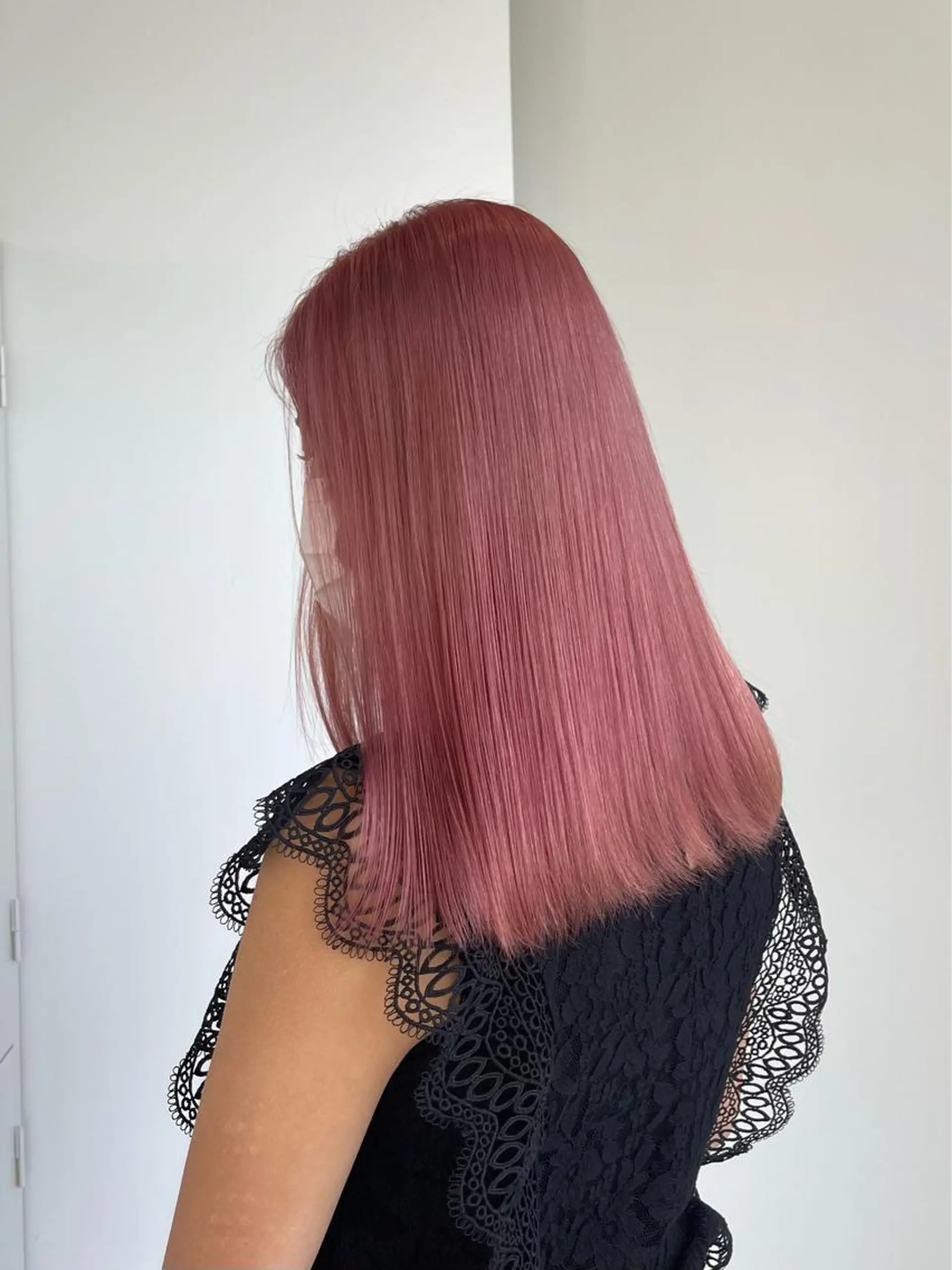 セミロング カラー ブリーチ ピンクカラー ヘアカラー トリートメント himeka🪽 アレンジ/ブリーチのヘアスタイル