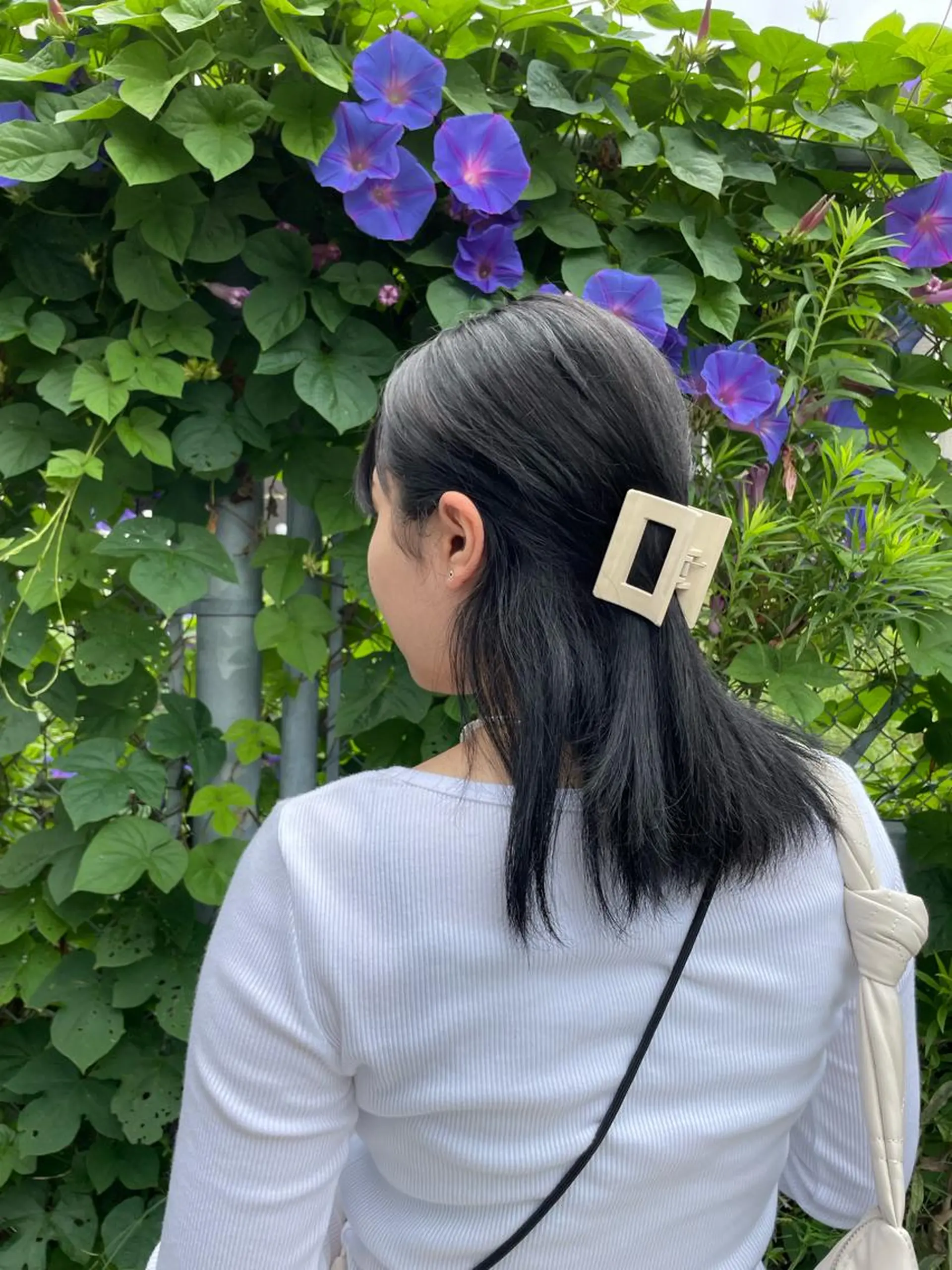 ミディアム カラー 井上 ほのかのヘアスタイル