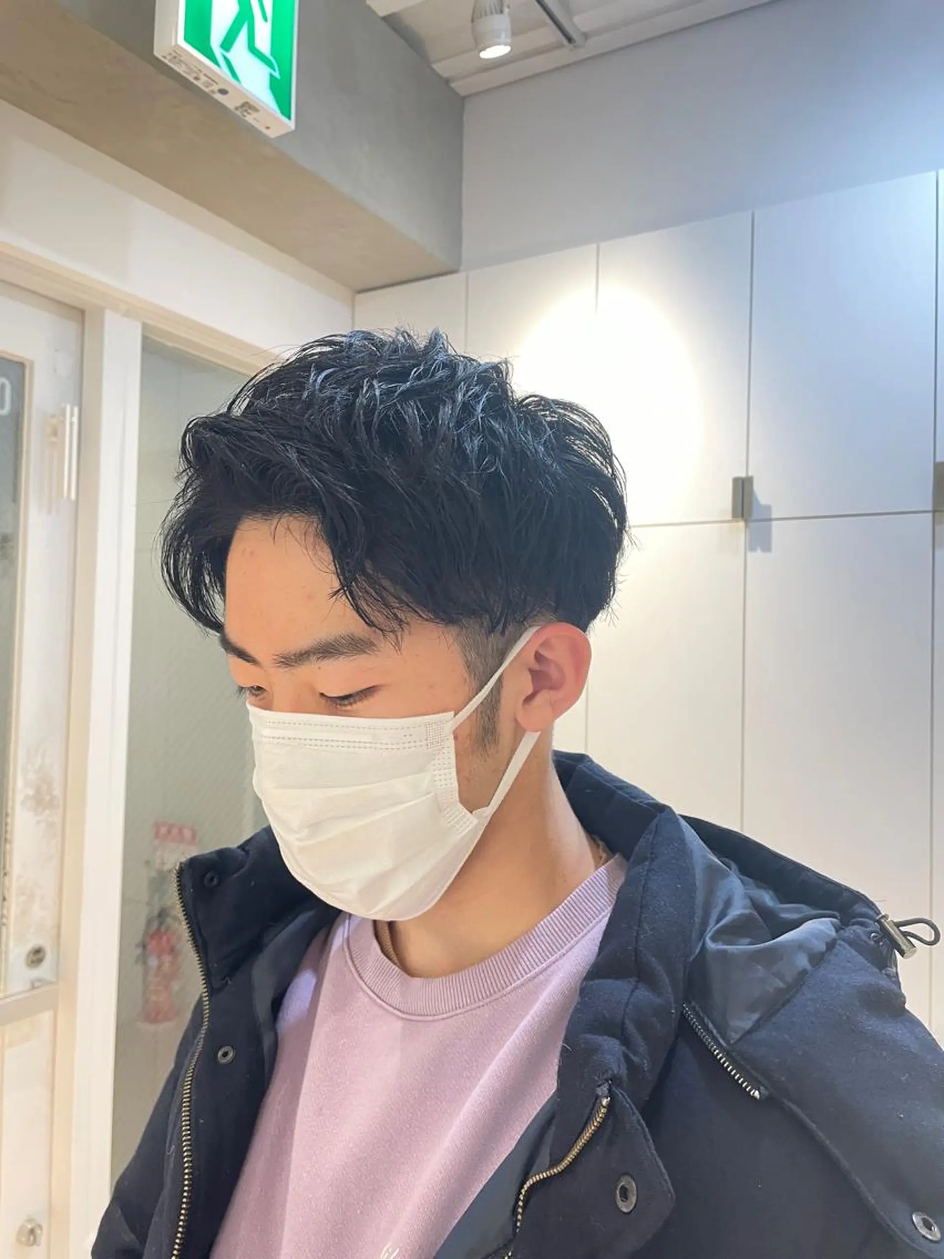 ショート ヘアアレンジ メンズ アップバング 刈り上げ カット トリートメント ヘッドスパ ヘアセット 艶髪✨寒色カラー✨ 翁長孝輔のヘアスタイル