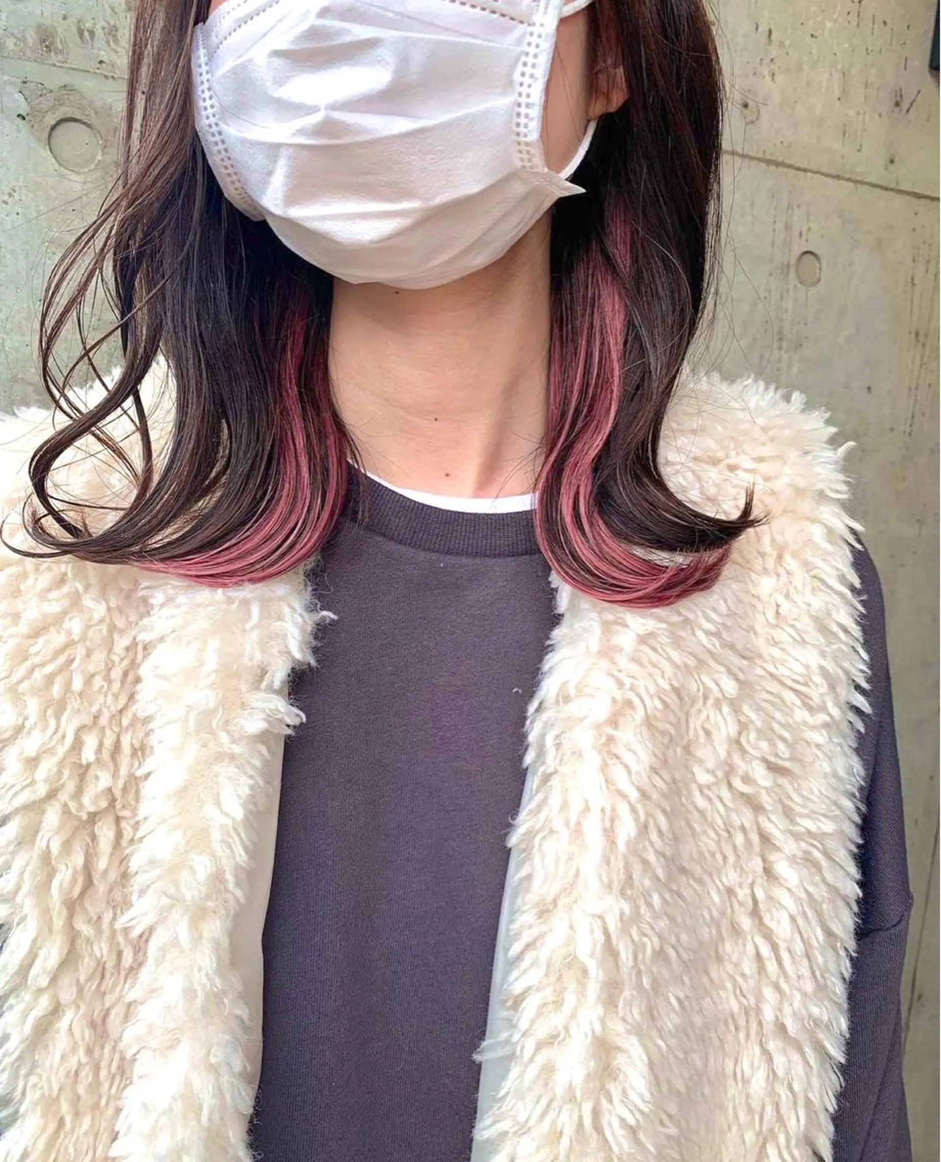 ミディアム カラー 切りっぱなしボブ ベージュカラー イヤリングカラー インナーカラー ラベンダーカラー ヘアカラー ARCANAブリーチ ダブルカラー🌟原宿のヘアスタイル