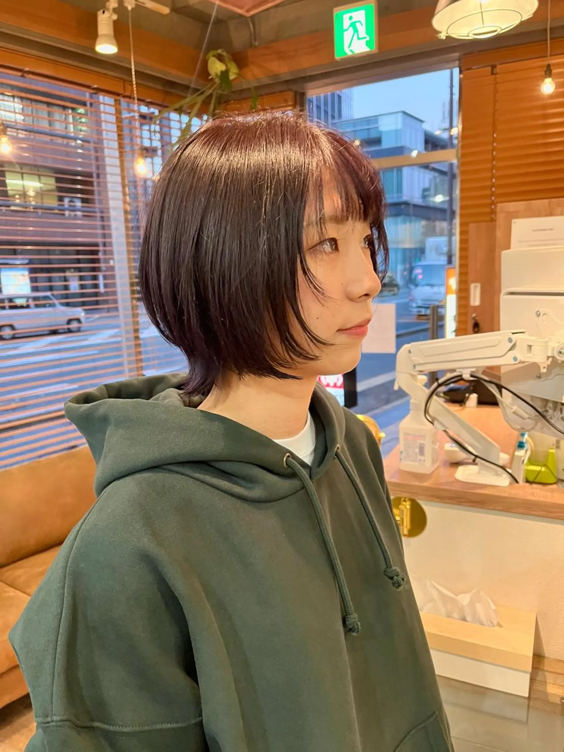 ショート カラー ショート/ボブ/ メンズ/縮毛矯正のヘアスタイル