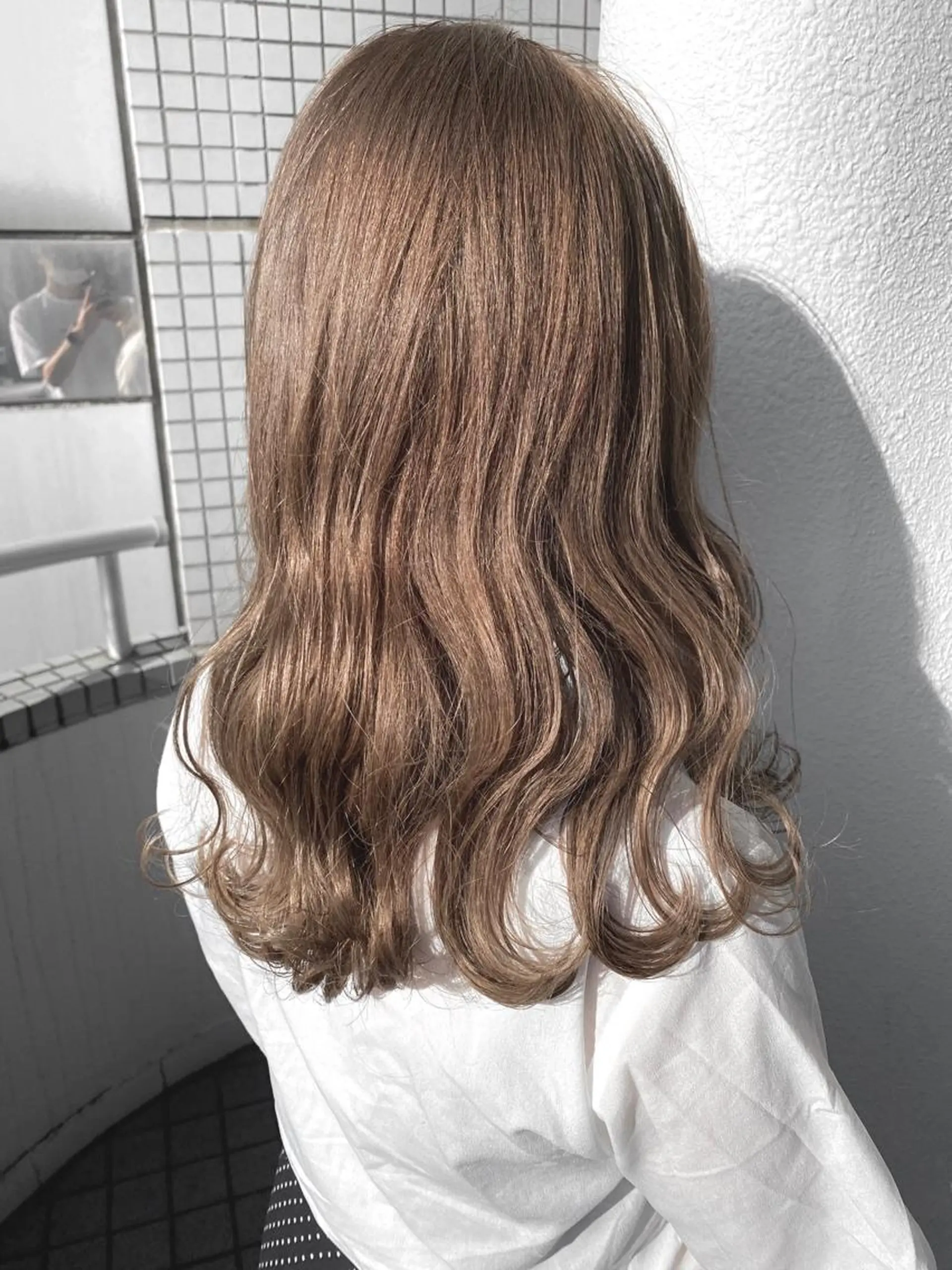 セミロング カラー ブリーチ koheiのヘアスタイル