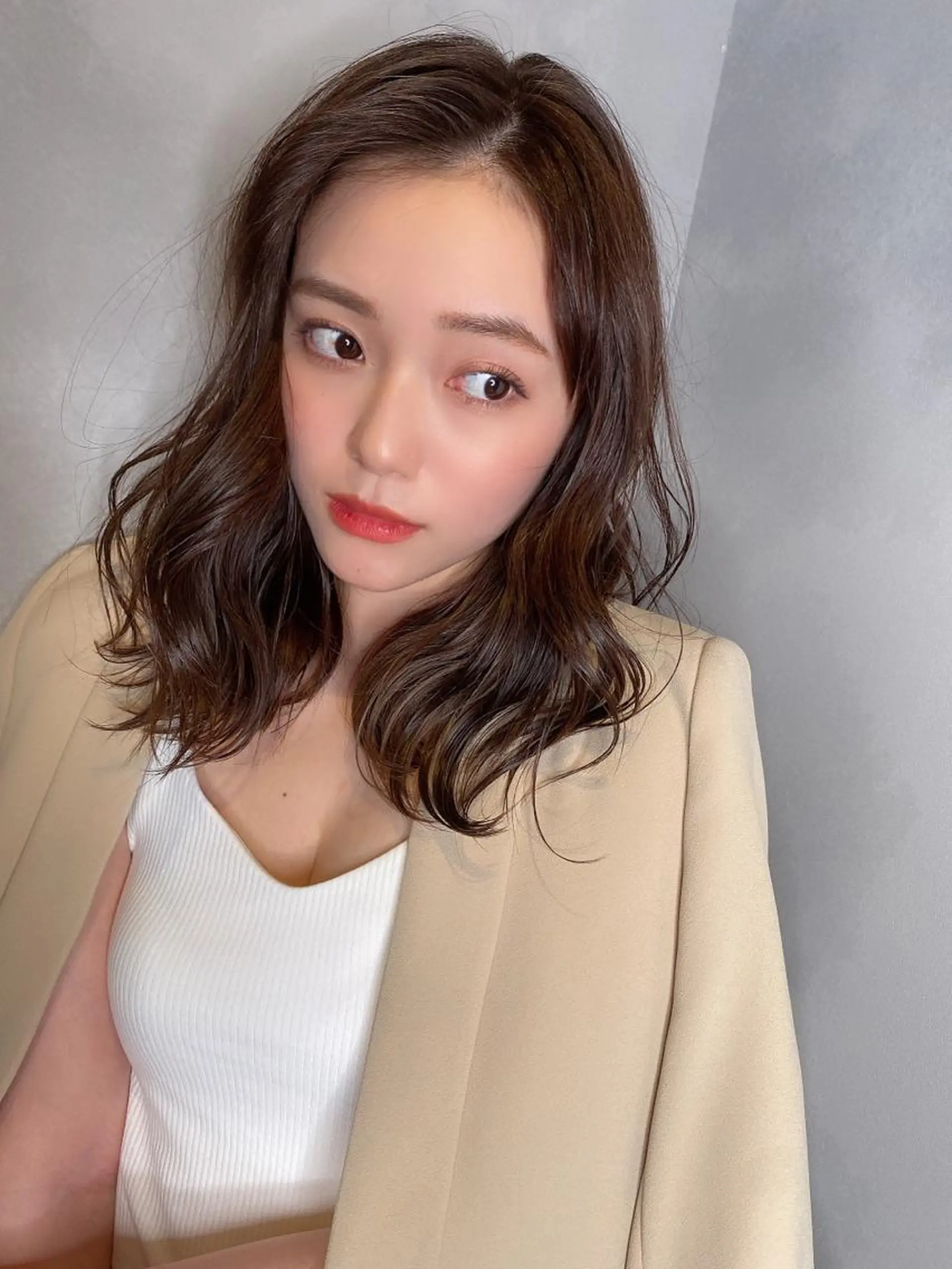 ミディアム カット ヘアカラー トリートメント 透明感/ツヤ髪/ さら艶/前田祥汰のヘアスタイル