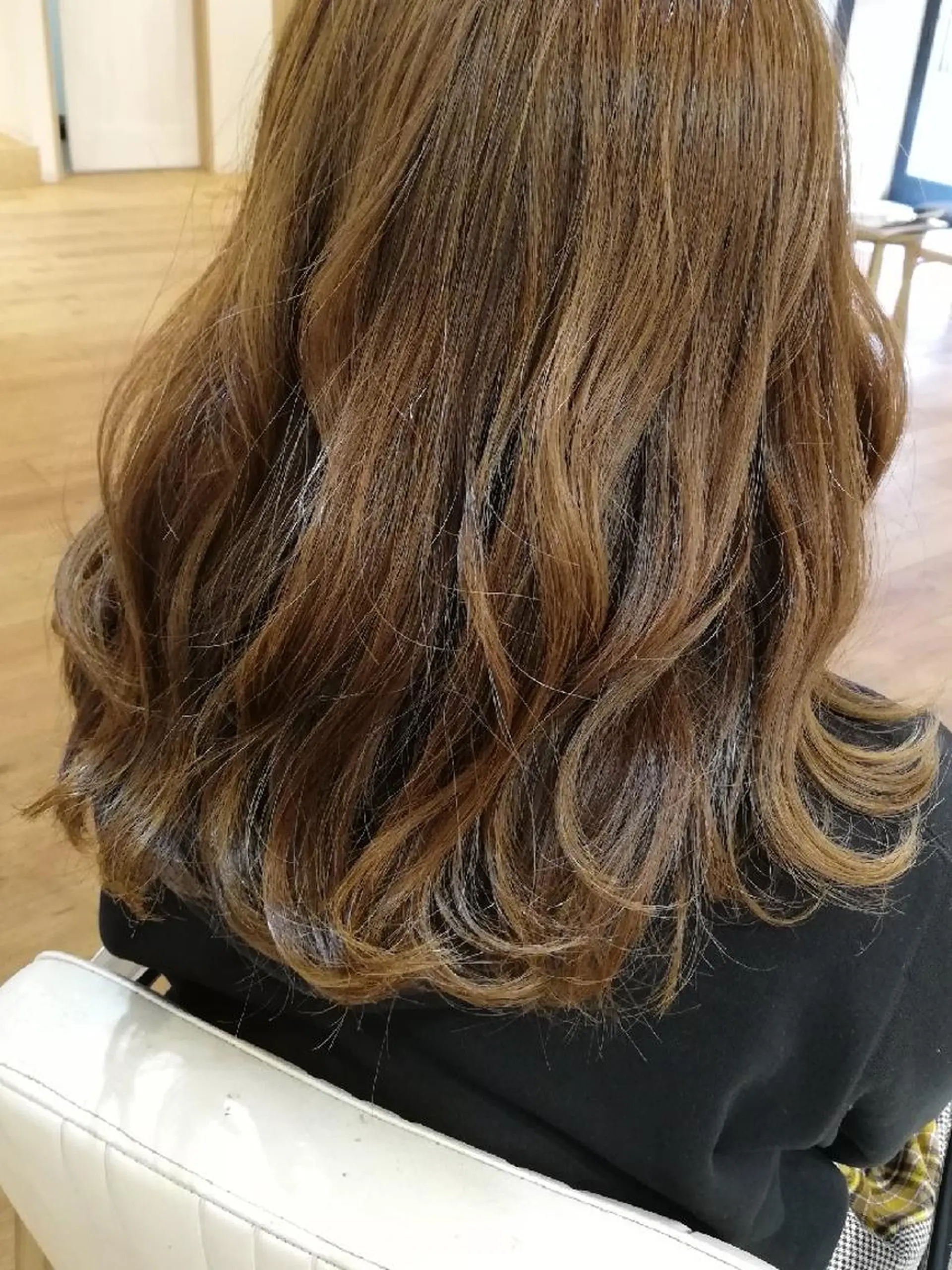 セミロング カット ヘアカラー トリートメント NEWI京橋 *satokoのヘアスタイル