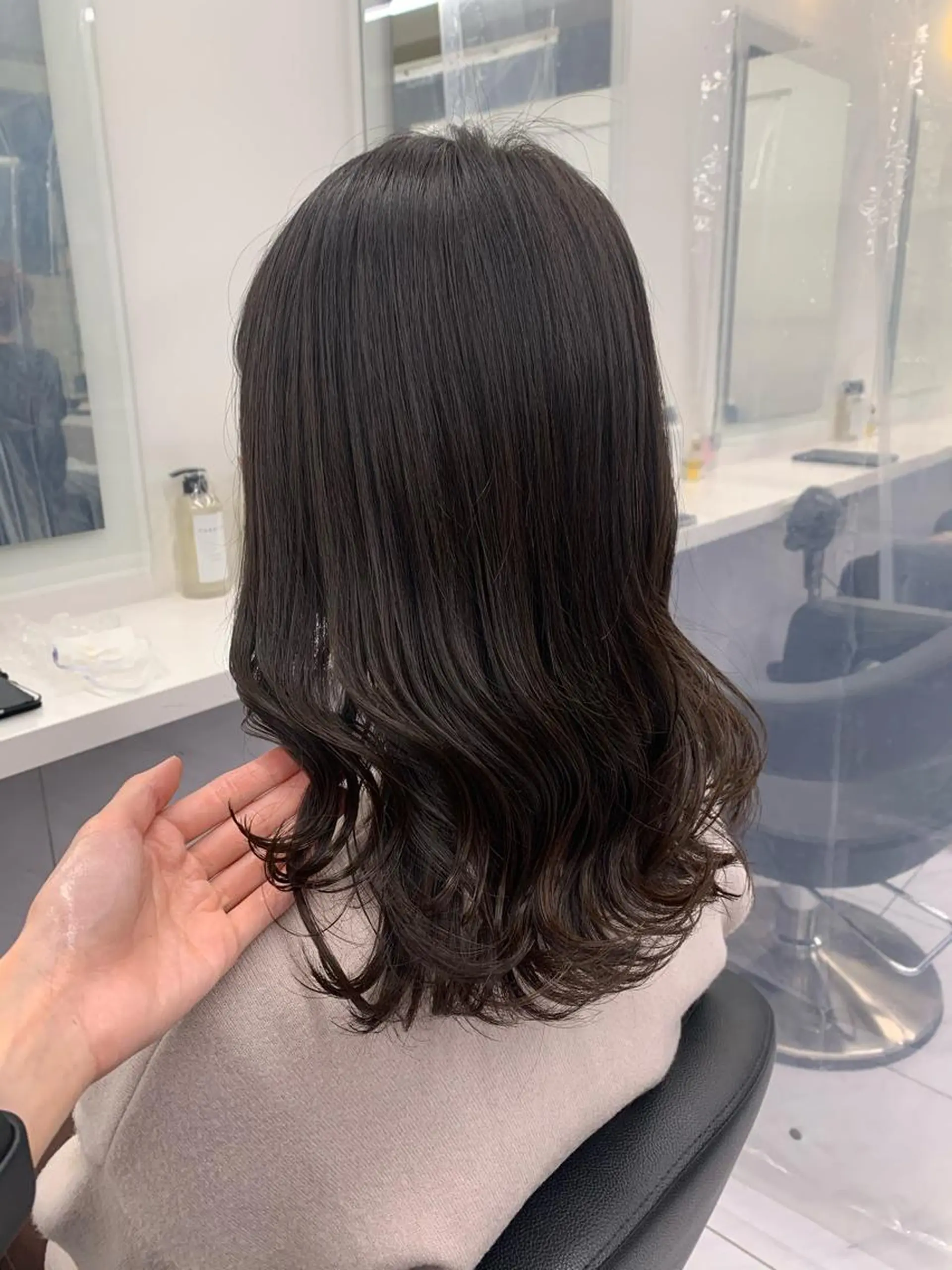 ミディアム 【美容室が苦手な方 専問美容室】MIHOのヘアスタイル