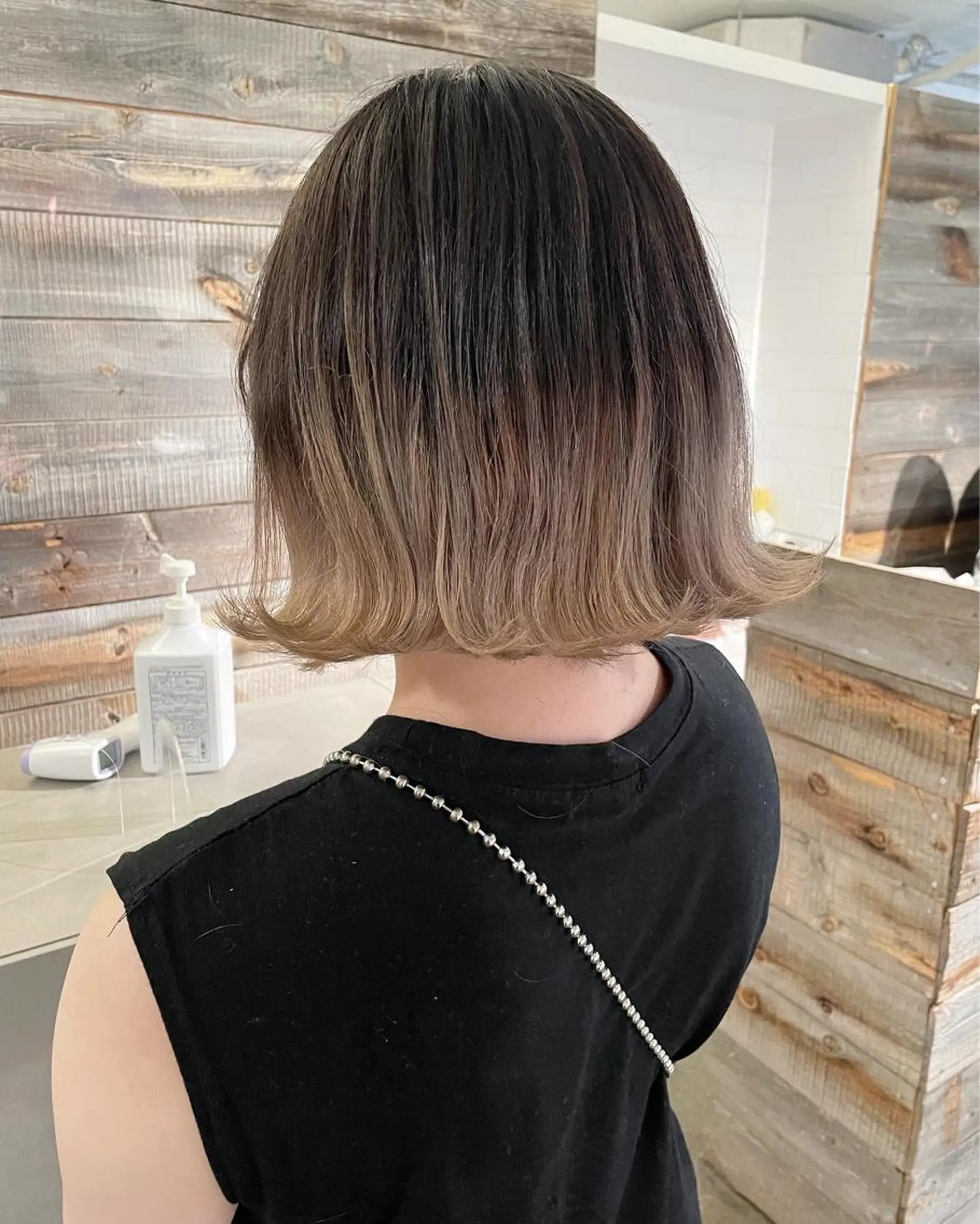 ミディアム カラー グラデーションカラー ヘアカラー トリートメント ハイトーン/レイヤー /ケアブリーチ石川治のヘアスタイル