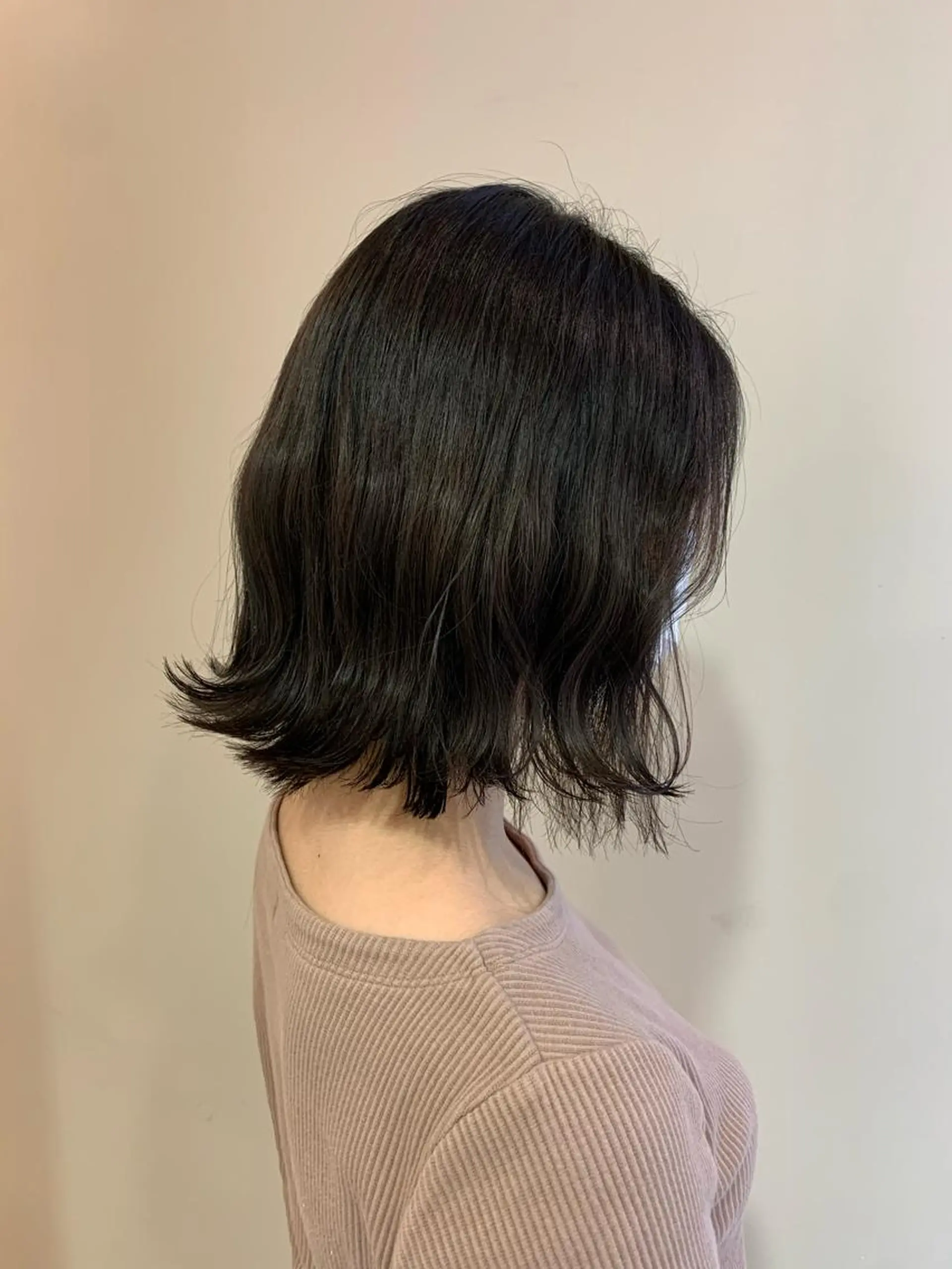 ミディアム カラー ベージュカラー カット ヘアカラー 顔まわりカット✄ ベージュカラー🧸のヘアスタイル