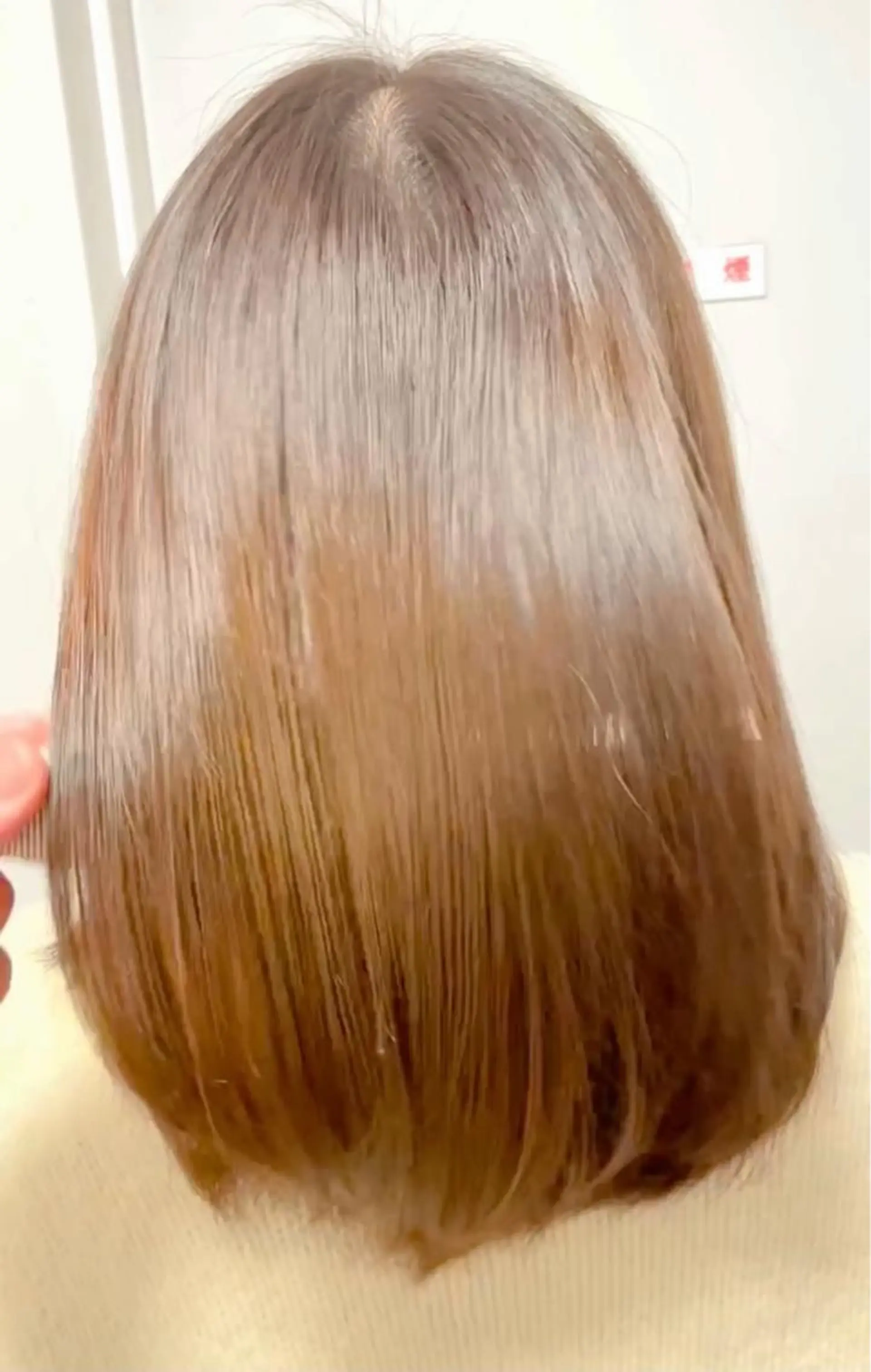 セミロング カラー ベージュカラー ブリーチ 縮毛矯正 縮毛•酸性矯正特化/ 美髪•髪質改善/KJのヘアスタイル