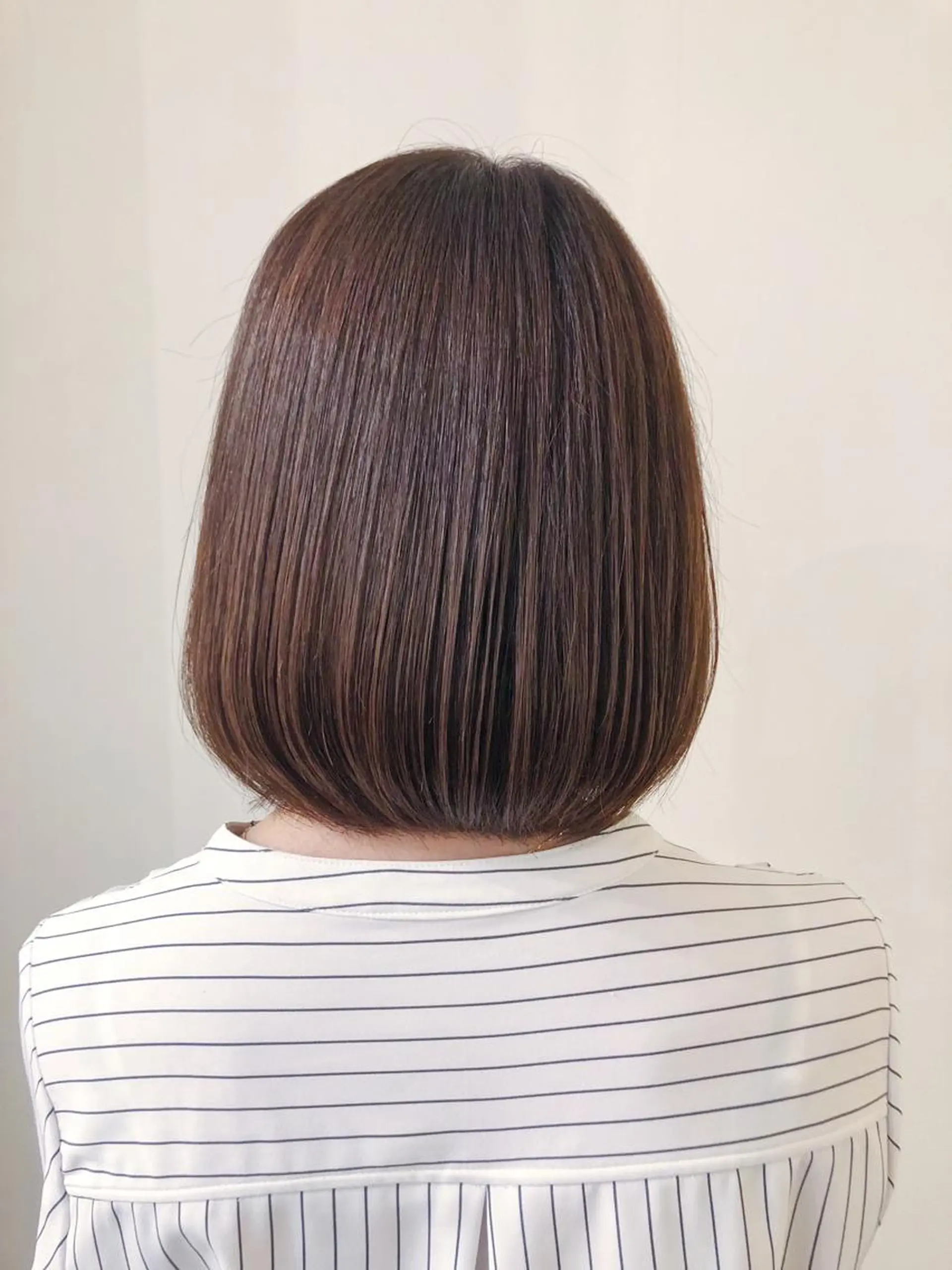 ショート カラー 松下 輝璃のヘアスタイル