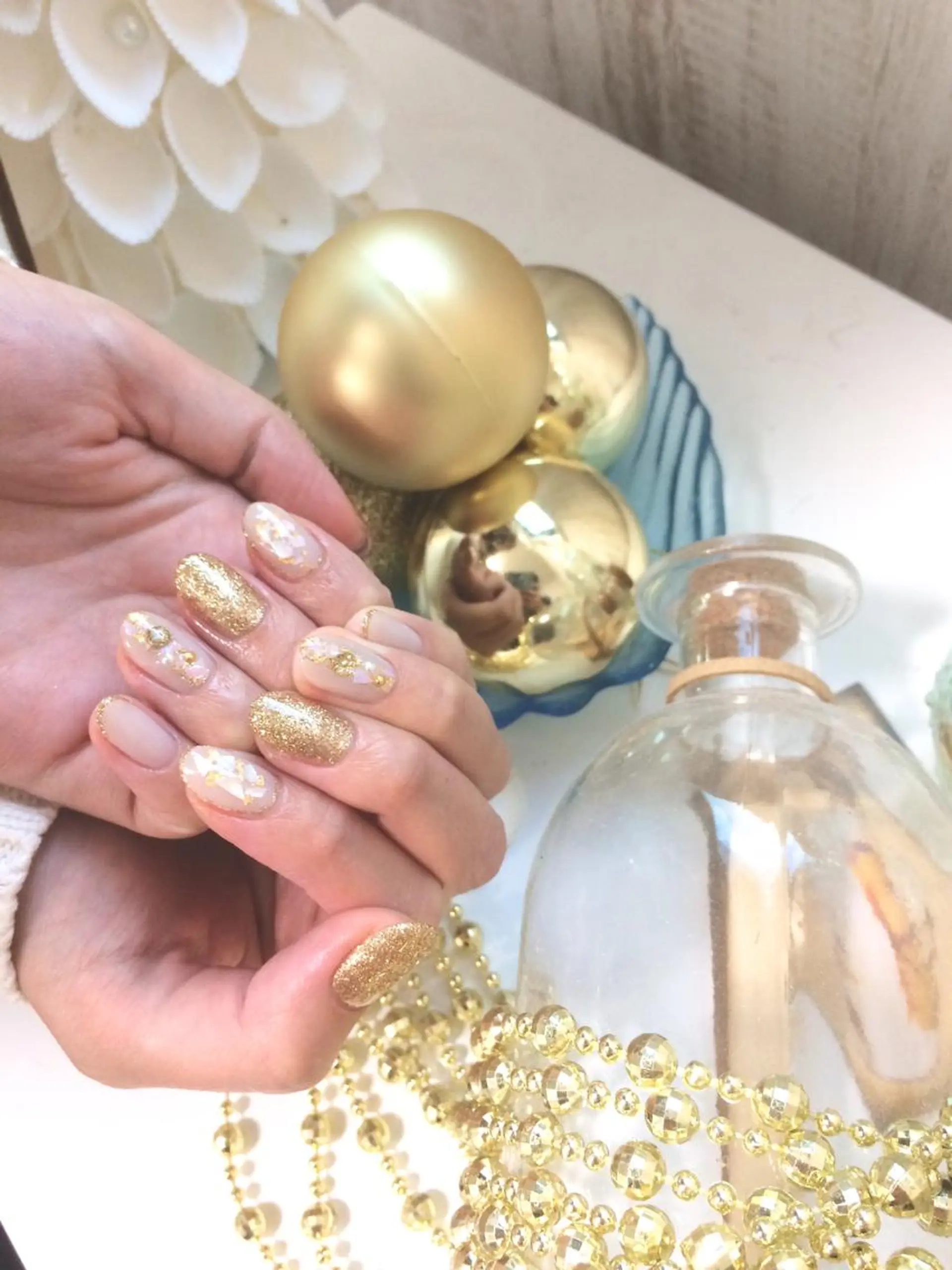 ネイル ホワイト 冬ネイル クリスマス Nailsalon E's cafeのネイルデザイン